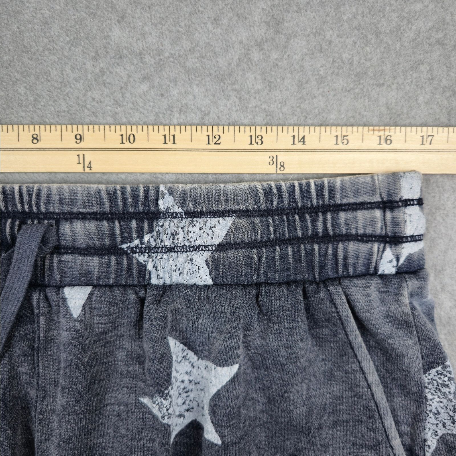 Splendid Splendid Large Sweatshort Navy Star Print Raw Hem Drawstring Size 34" / US 12 / IT 48 - 11 Thumbnail