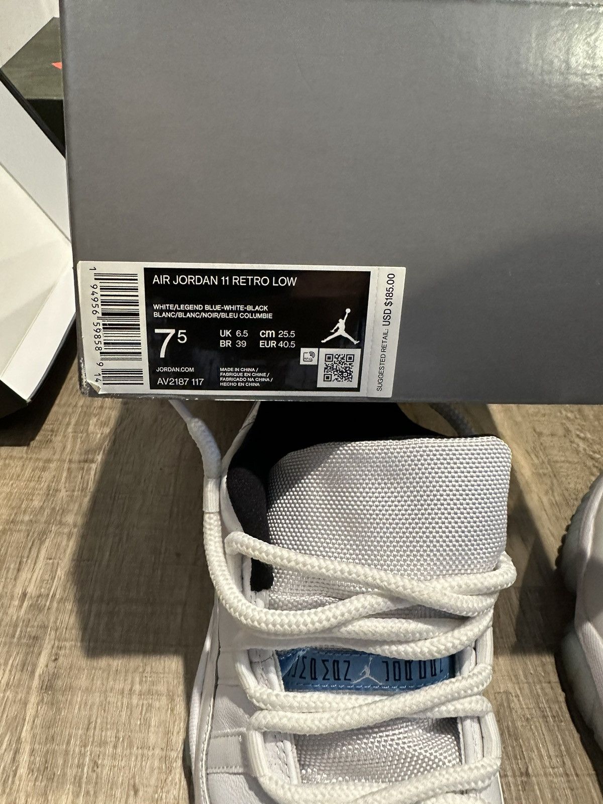 Jordan Brand × Nike Jordan 11 low blue legend Size US 7.5 / EU 40-41 - 4 Thumbnail