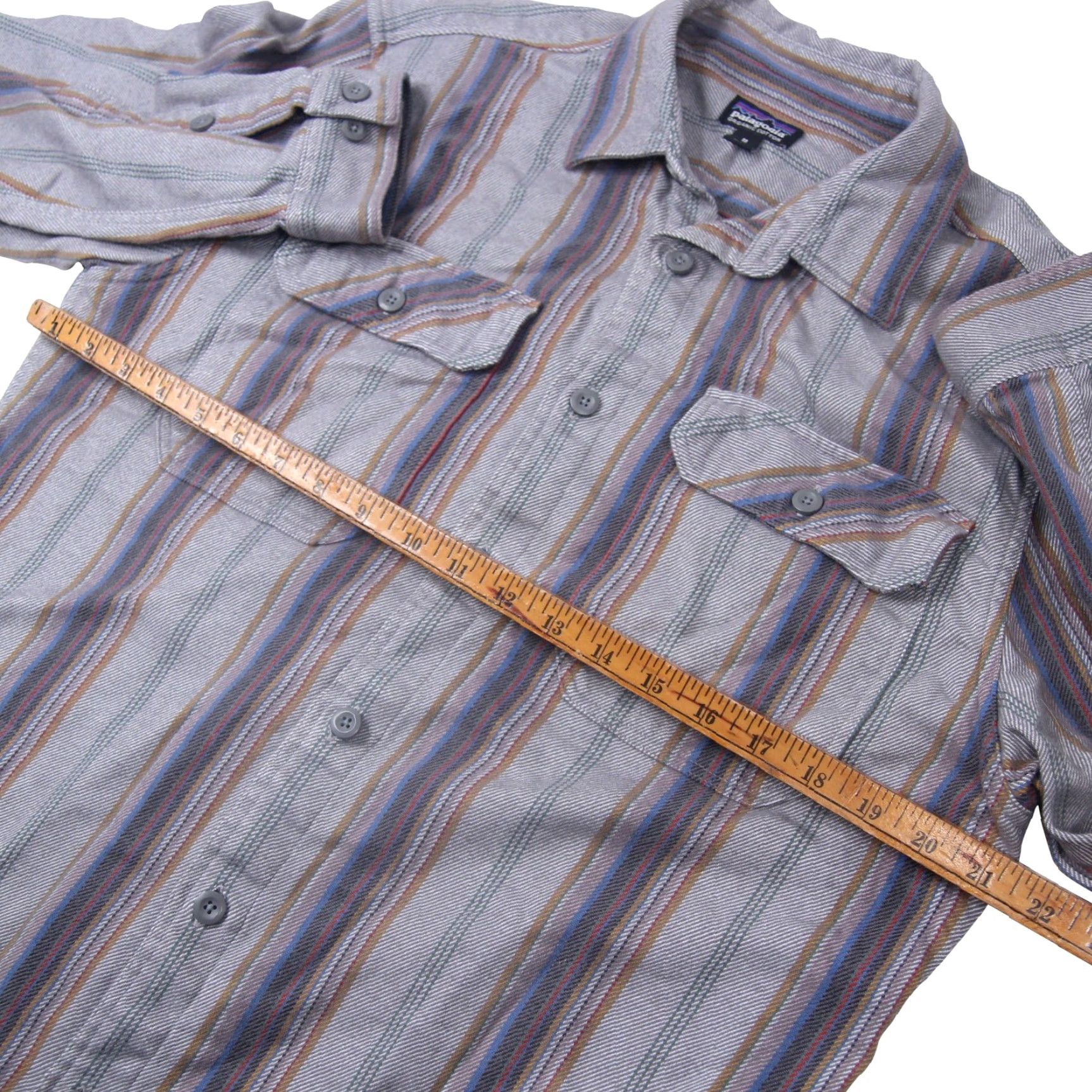 Patagonia Patagonia Shirt Mens Regular Medium Gray Organic Cotton Flannel Button-Up Long Sleeve Size US M / EU 48-50 / 2 - 6 Thumbnail
