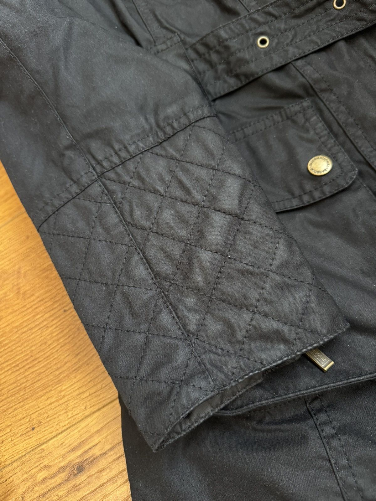 Barbour Barbour International Hairpin Hooded Wax Women’s Jacket Size L / US 10 / IT 46 - 15 Thumbnail