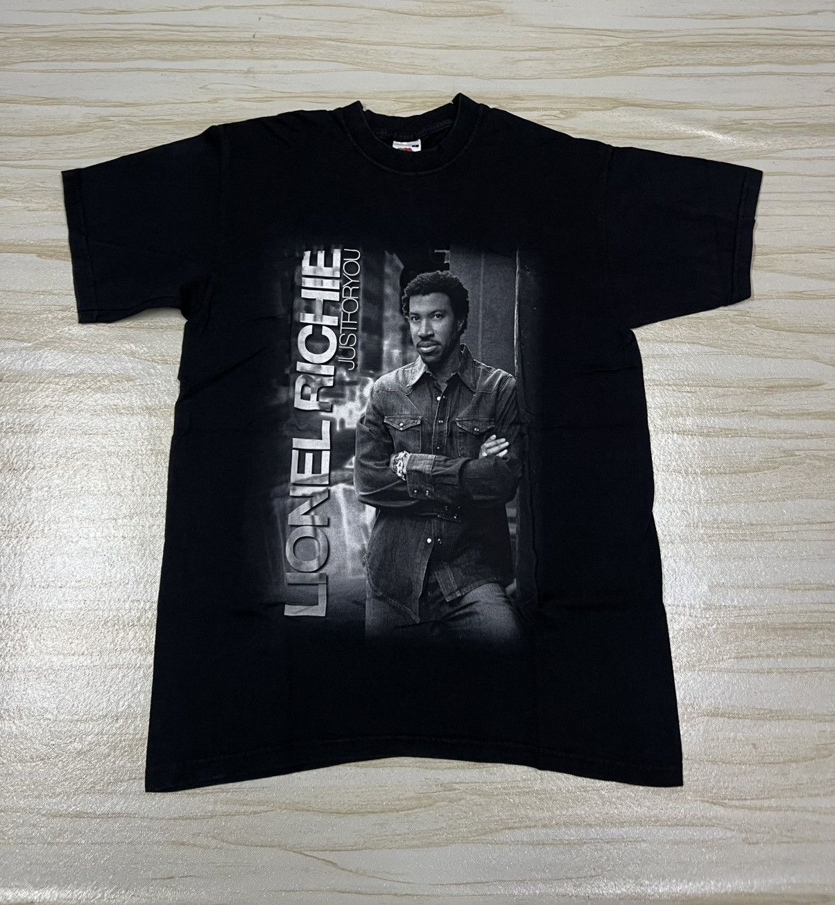 Band Tees Lionel Richie Just For You One World Tour 00s T-shirt Size US S / EU 44-46 / 1 - 1 Thumbnail