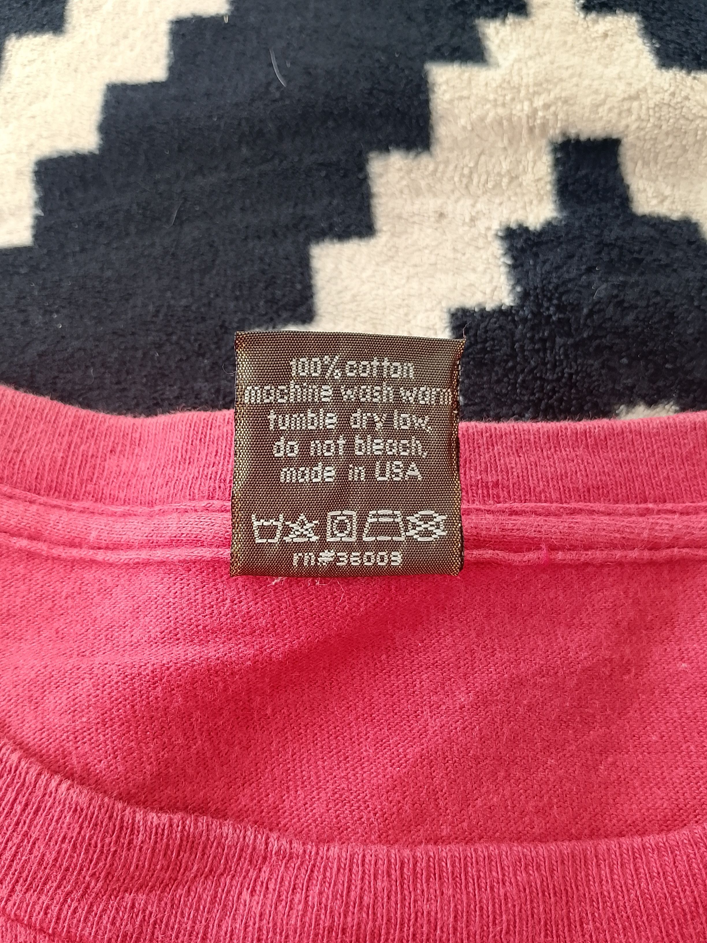 Calvin Klein Vintage Early 90s to Y2K Calvin Klein Jeans Fuchsia Boxy Tee Size US M / EU 48-50 / 2 - 5 Thumbnail