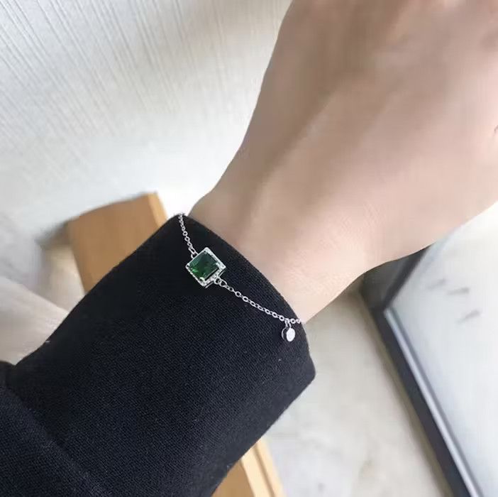 Vintage Green Crystal Chain Bracelet Size ONE SIZE - 2 Thumbnail