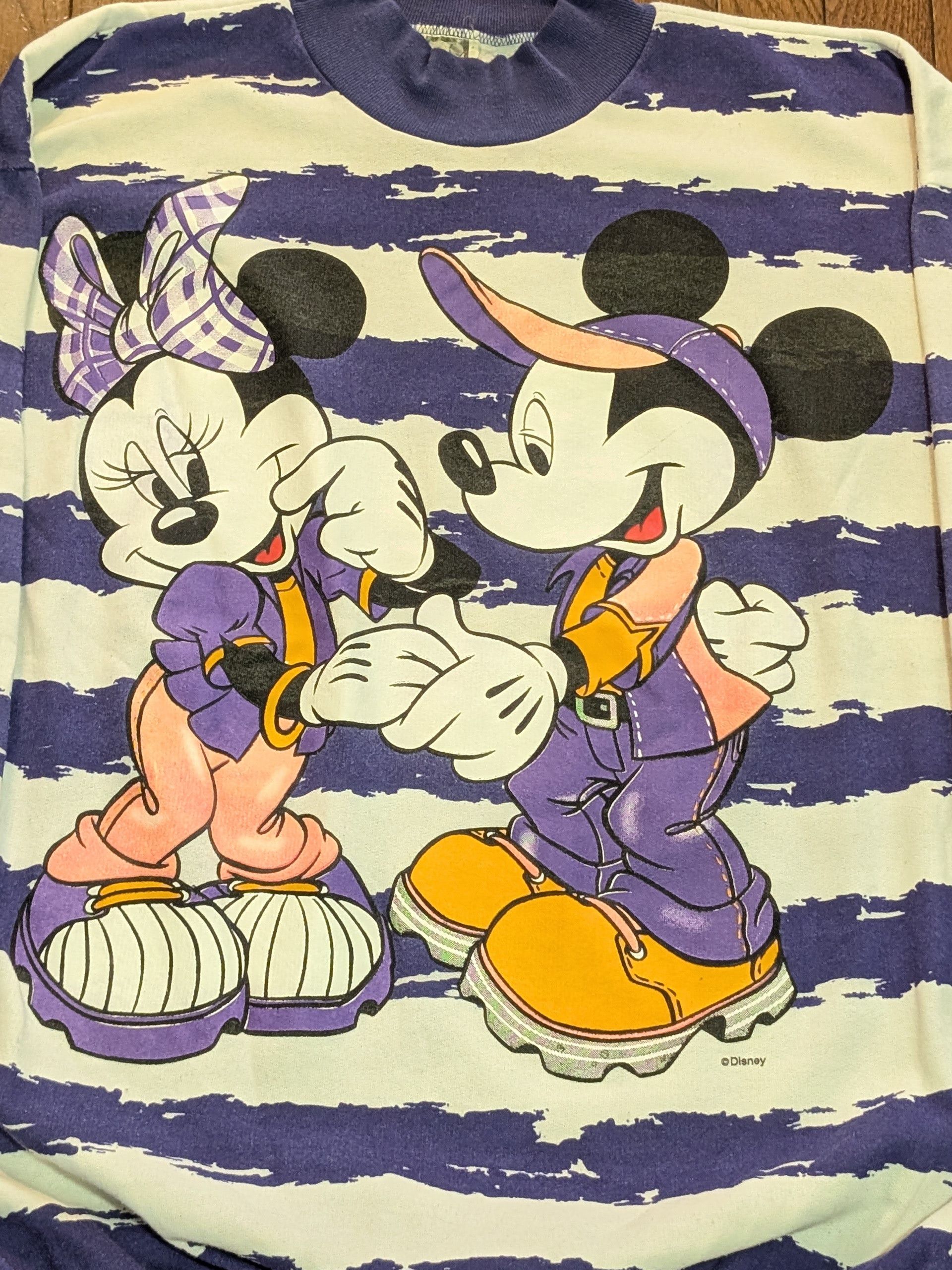 Mickey Unlimited Vintage Mickey and Minnie Striped Crewneck Size L Size US L / EU 52-54 / 3 - 2 Thumbnail