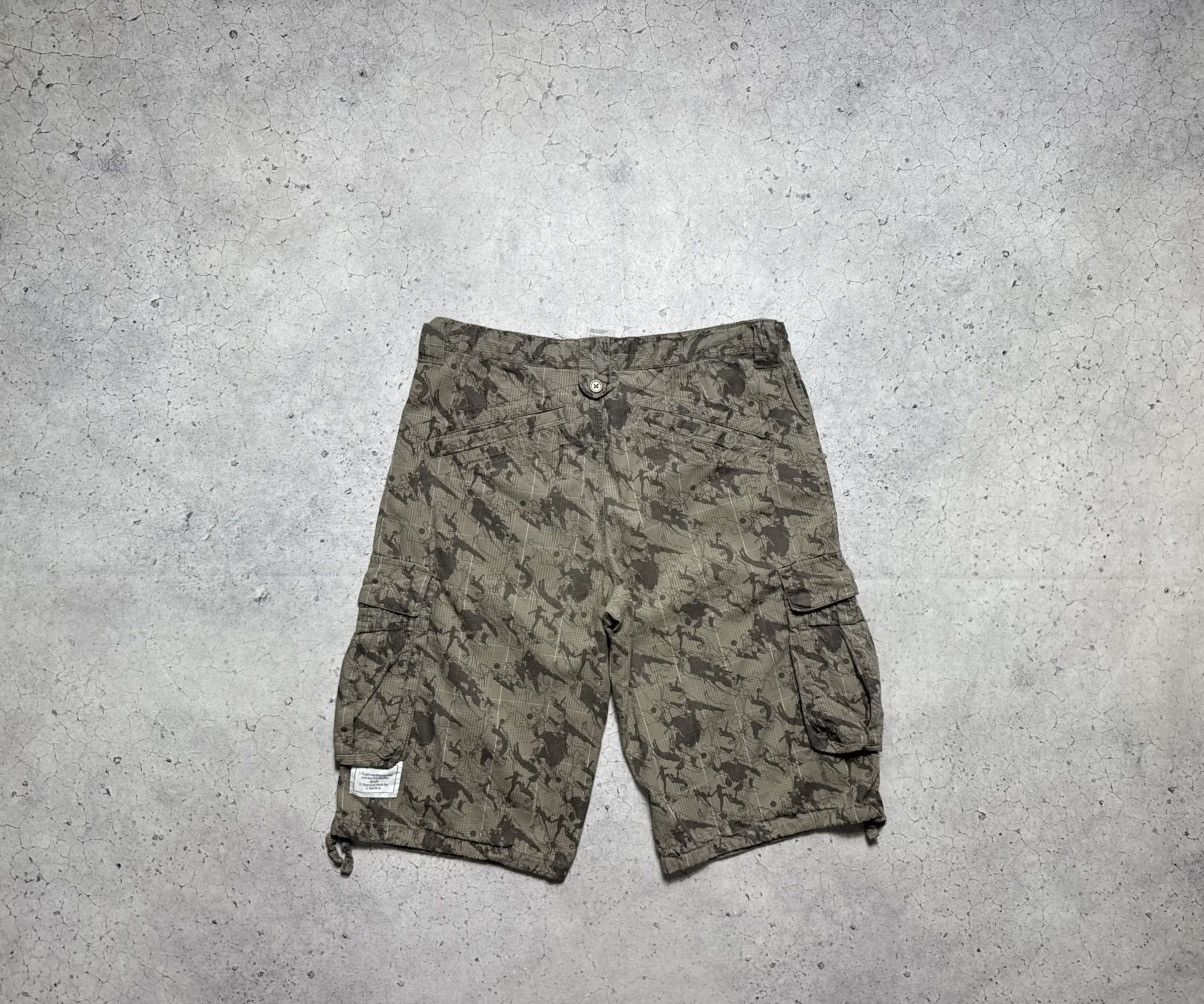 Nike Nike Vintage Camo Cargo Shorts Y2K Drill Swoosh Size US 32 / EU 48 - 2 Thumbnail