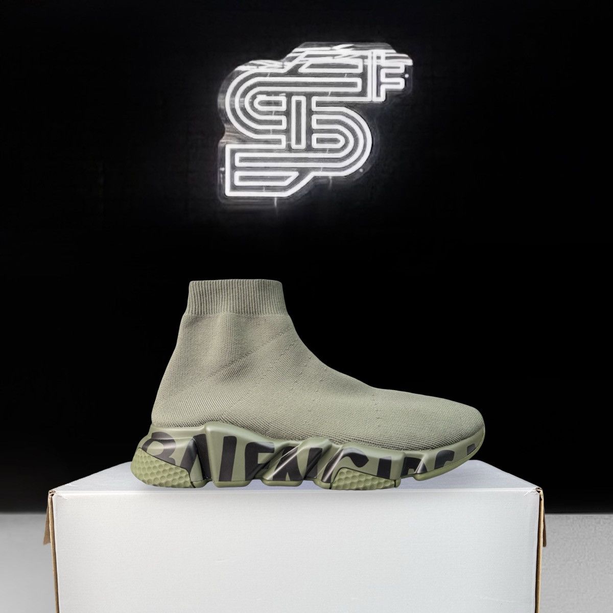 Balenciaga Balenciaga Speed Trainer Graffiti Khaki Size US 7.5 / EU 40-41 - 1 Thumbnail