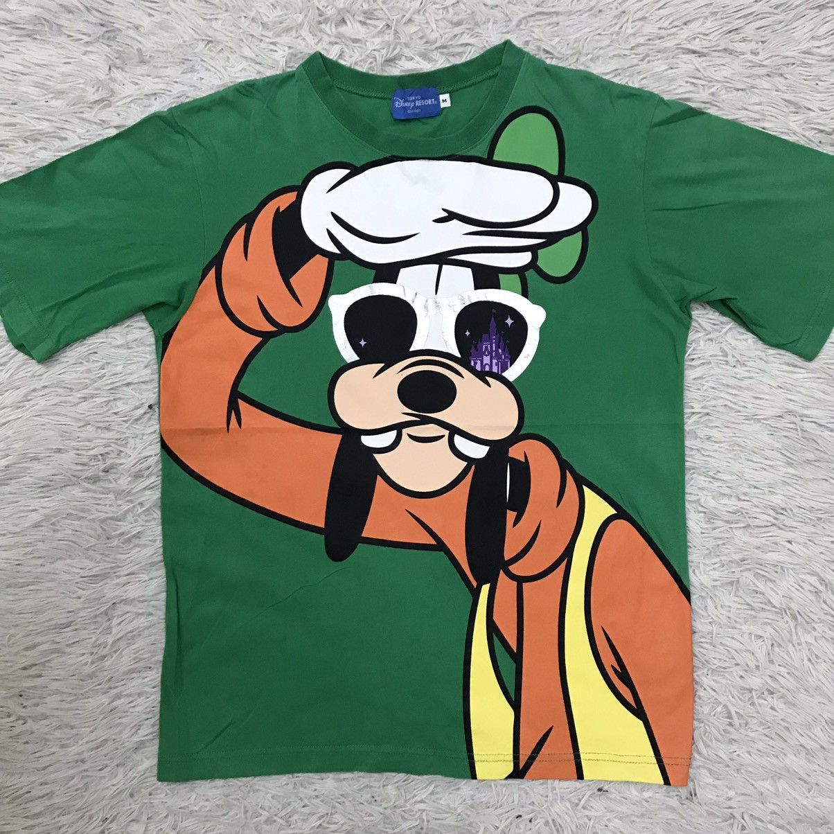 Cartoon Network VINTAGE TOKYO DISNEYLAND RESORT TSHIRT Size US S / EU 44-46 / 1 - 7 Thumbnail