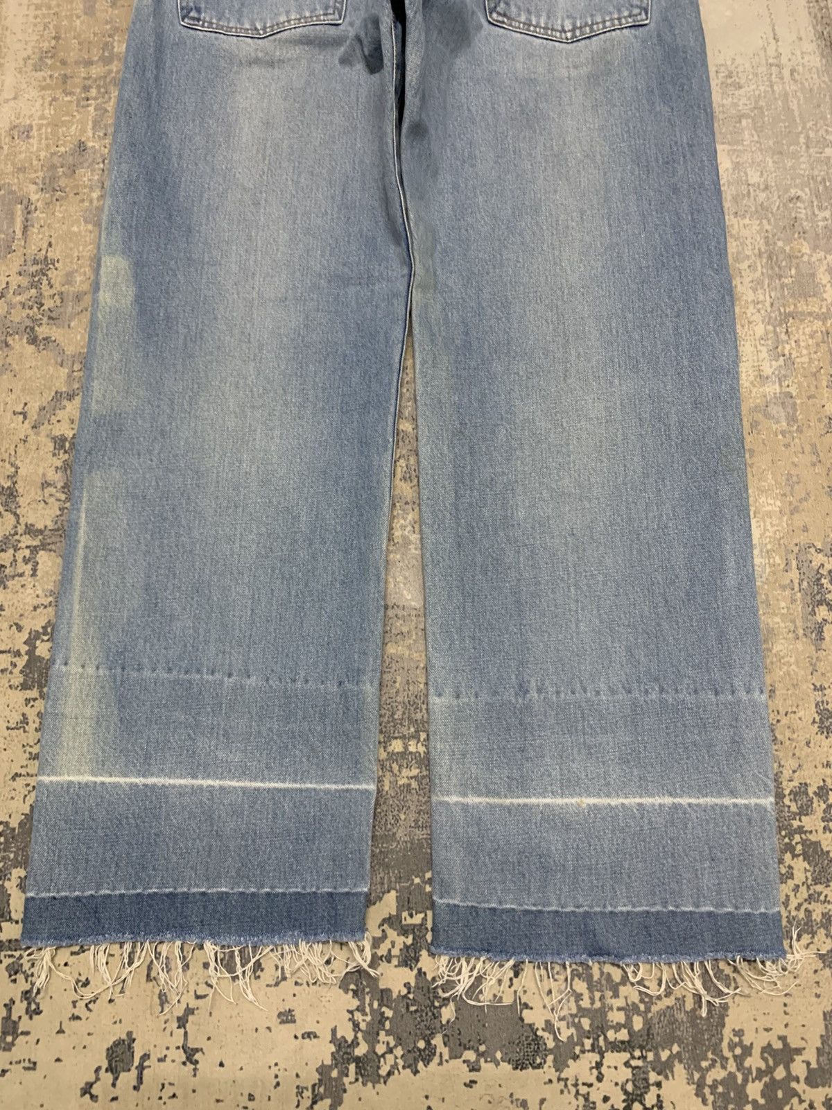 Japanese Brand Uniqlo Vintage UCW Baggy Jeans Light Wash Raw Hem Denim Size US 34 / EU 50 - 11 Thumbnail