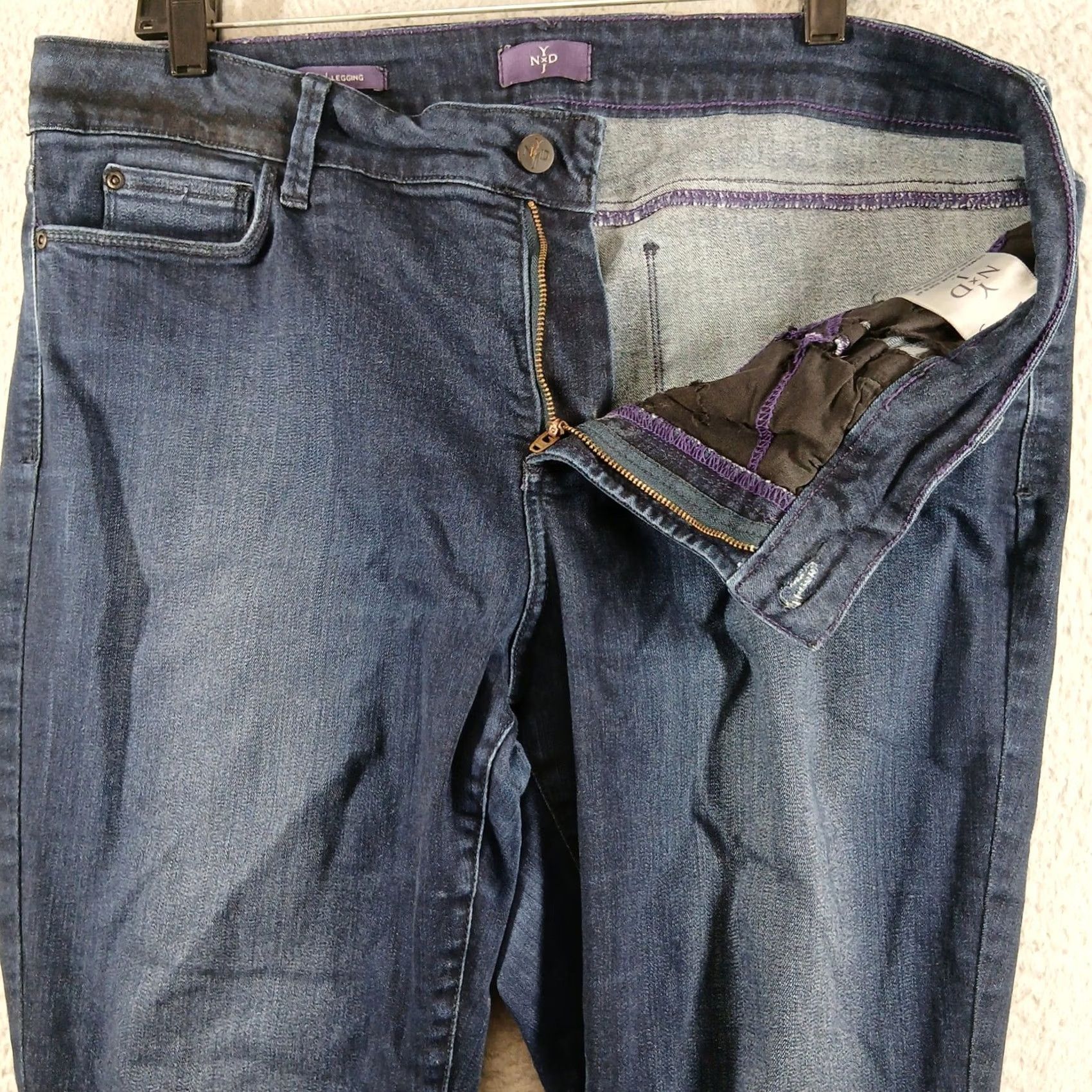 NYDJ VINTAGE NYDJ Alina Legging Jeans coated Ombre Blue 16W Womens Slim Stretch Pockets Lift Tuck 5-Pocket Denim Low Rise 30 in Inseam Size 38" / US 16 / IT 52 - 7 Thumbnail