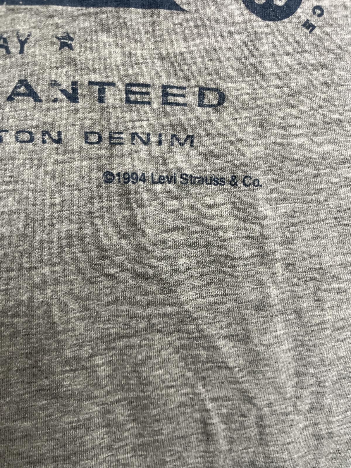 Designer VTG Levi Strauss T-shirt Made to Be Worn Every Day 1994 S/M Size US S / EU 44-46 / 1 - 4 Thumbnail