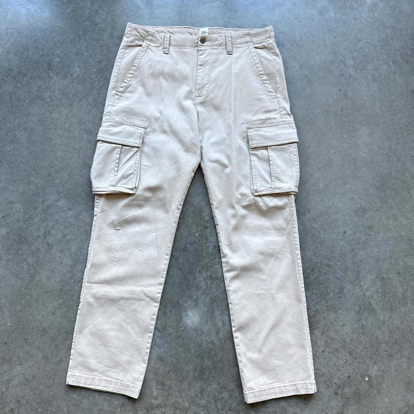 Gap Gap cream straight leg cargo pants #y2kfashion # Size US 32 / EU 48 - 1 Thumbnail