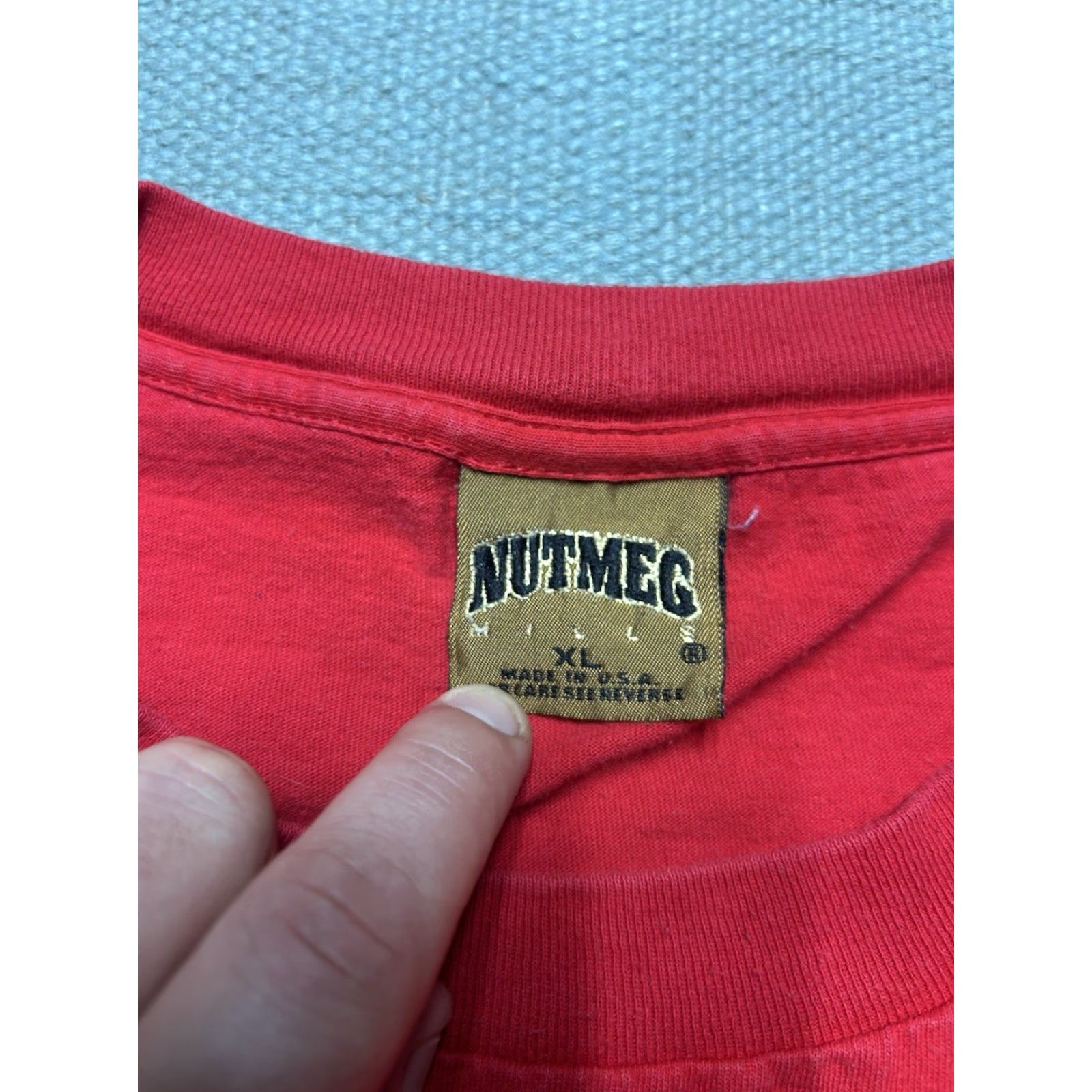 Nutmeg VINTAGE Nutmeg San Francisco 49ers NFL Football T-Shirt XL Red 90s Graphic shirt Men Boys Mens 49ers Super Bowl Champs Size US XL / EU 56 / 4 - 6 Thumbnail