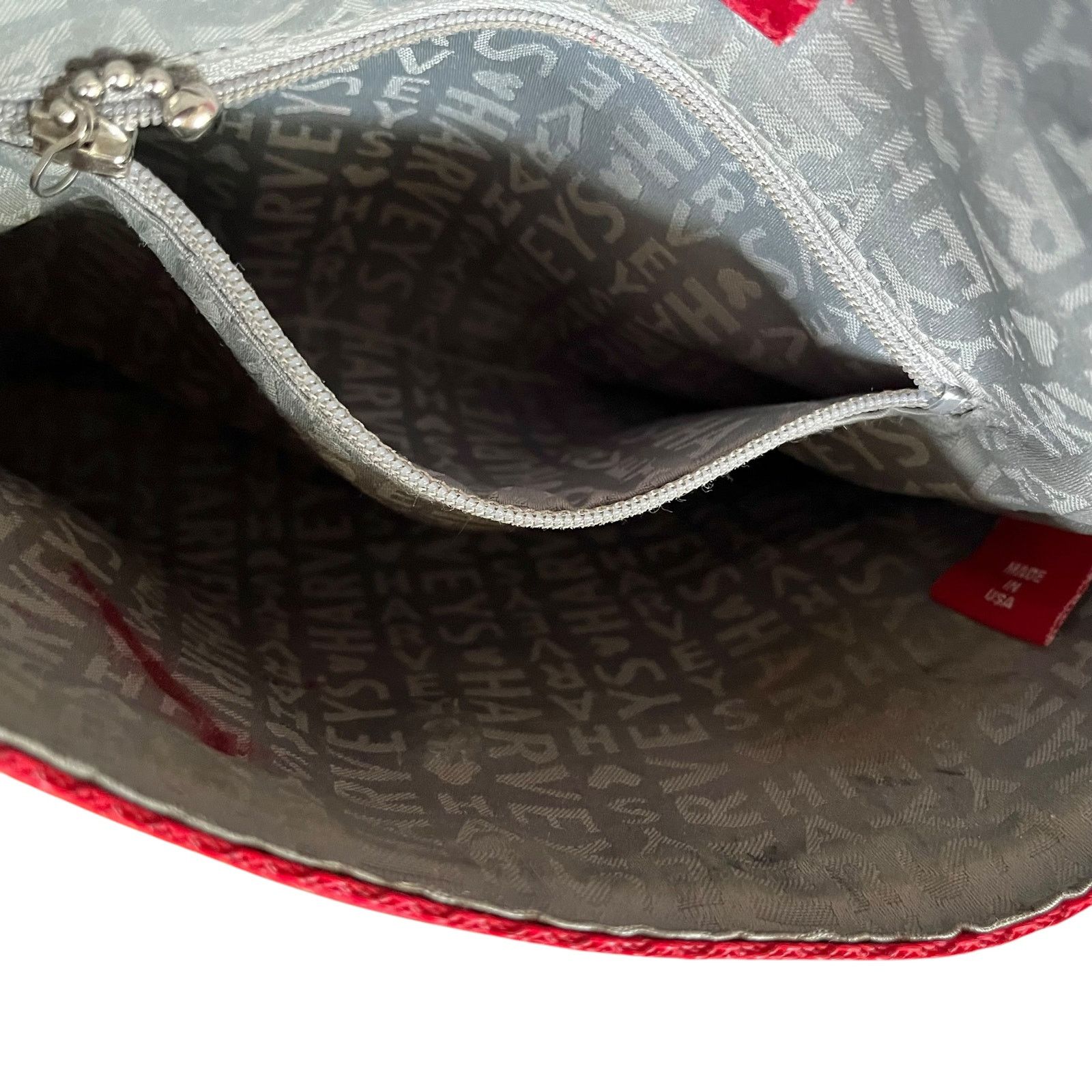 Disney Harveys x Disney Lilo Leaves Red Seatbelt Foldover Clutch Size ONE SIZE - 6 Thumbnail