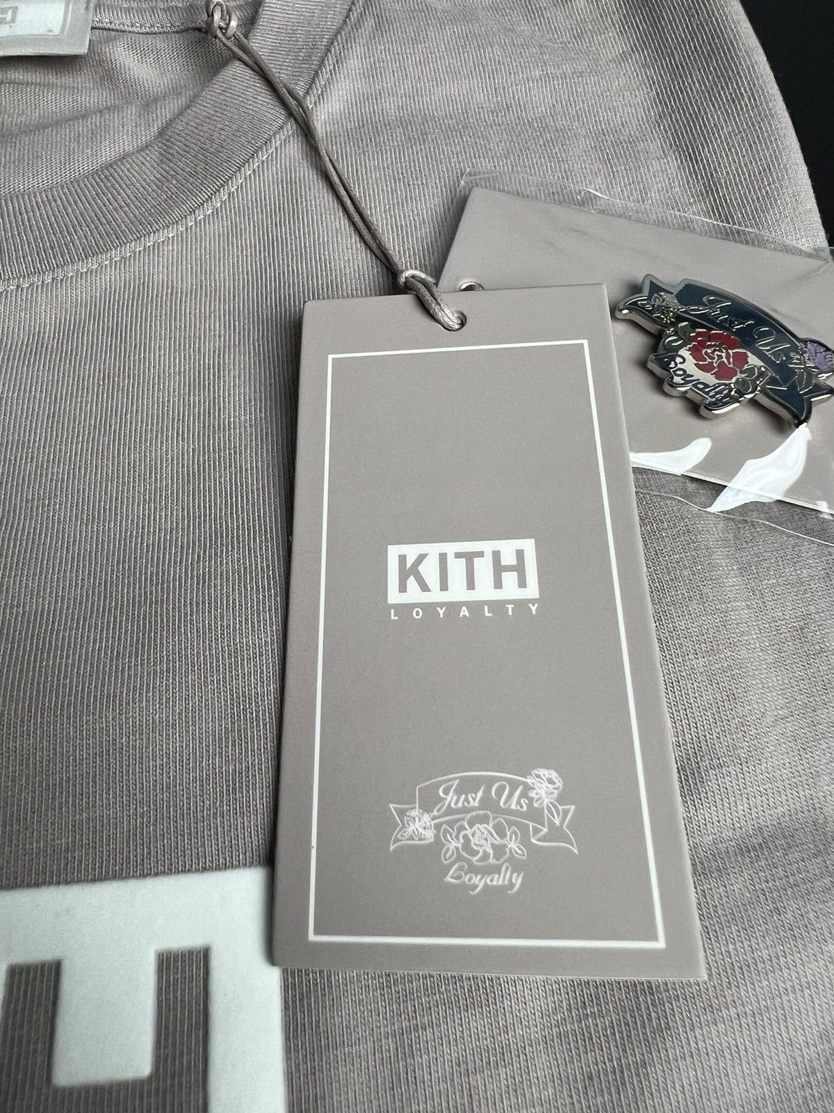 Kith Kith Loyalty Molecule Classic Box LogoTee Tshirt Small Size US S / EU 44-46 / 1 - 7 Thumbnail