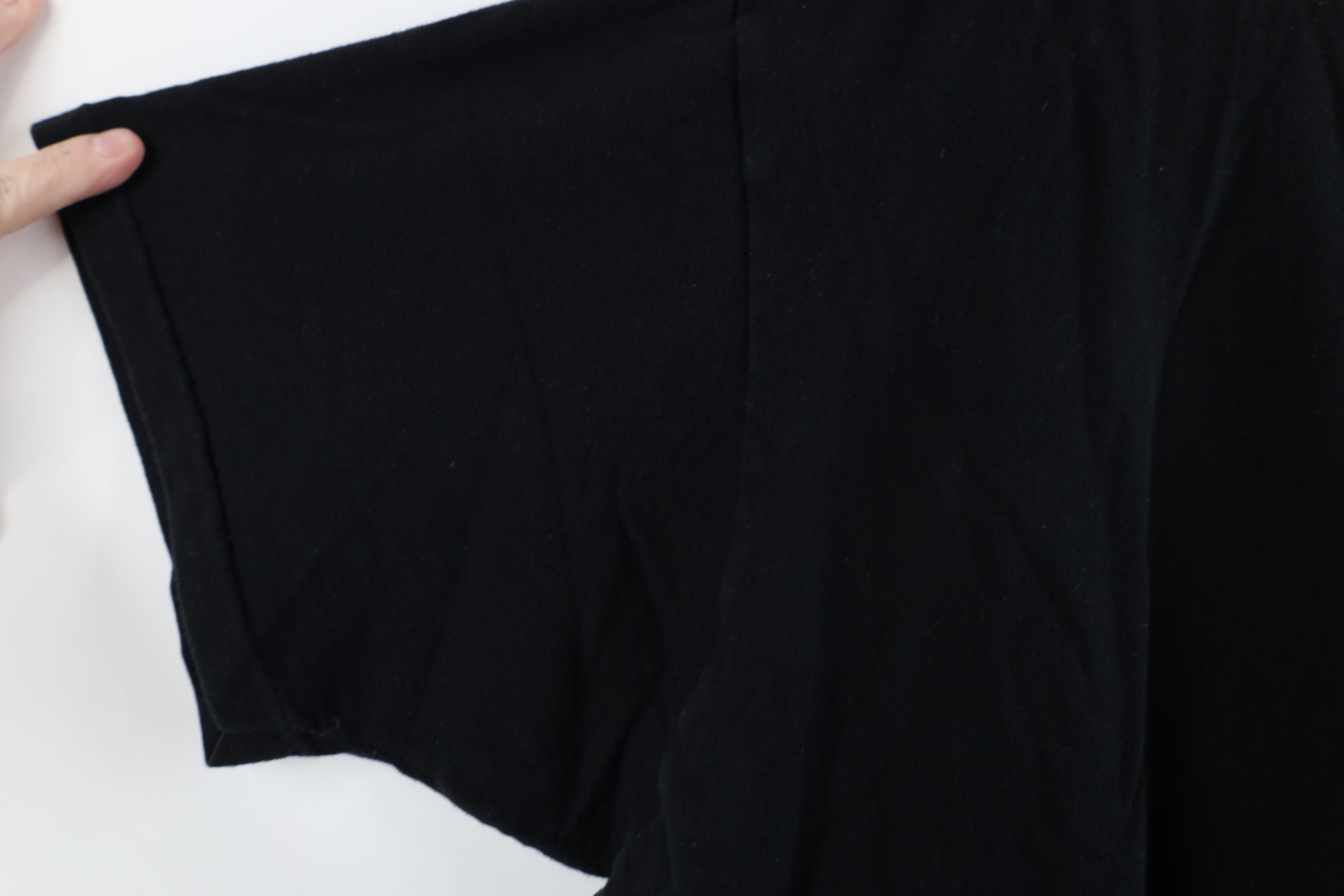 Vintage Vintage 90s Streetwear Fit Short Sleeve T-Shirt Black Cotton Size US XL / EU 56 / 4 - 5 Thumbnail