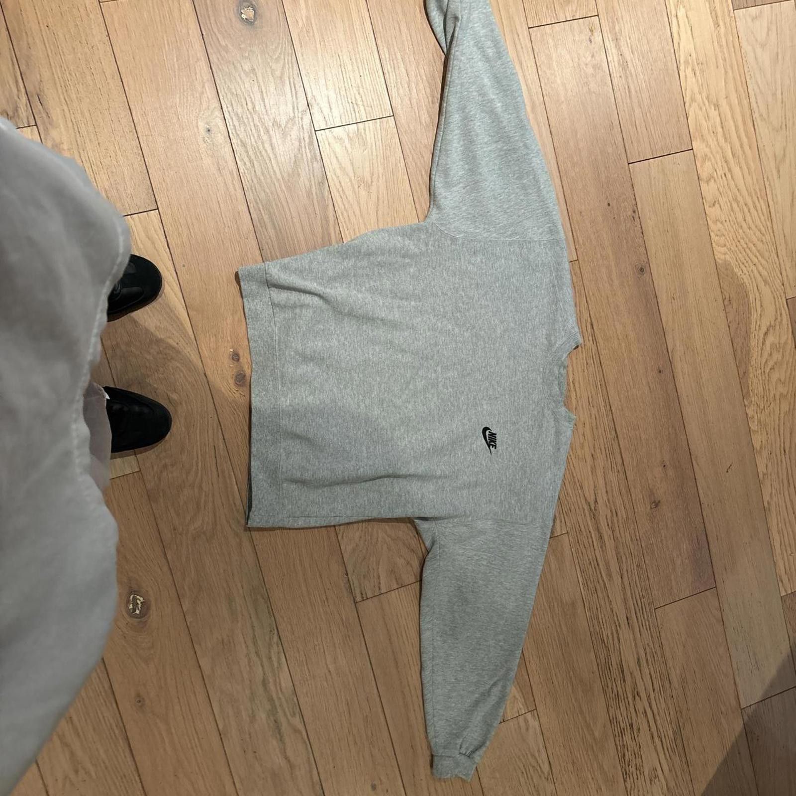 Nike light grey nike crewneck Size US M / EU 48-50 / 2 - 3 Thumbnail
