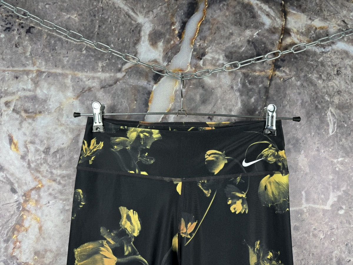 Nike Nike Women’s Floral Dri-Fit Leggings Black Yellow Size M Size 30" / US 8 / IT 44 - 2 Thumbnail