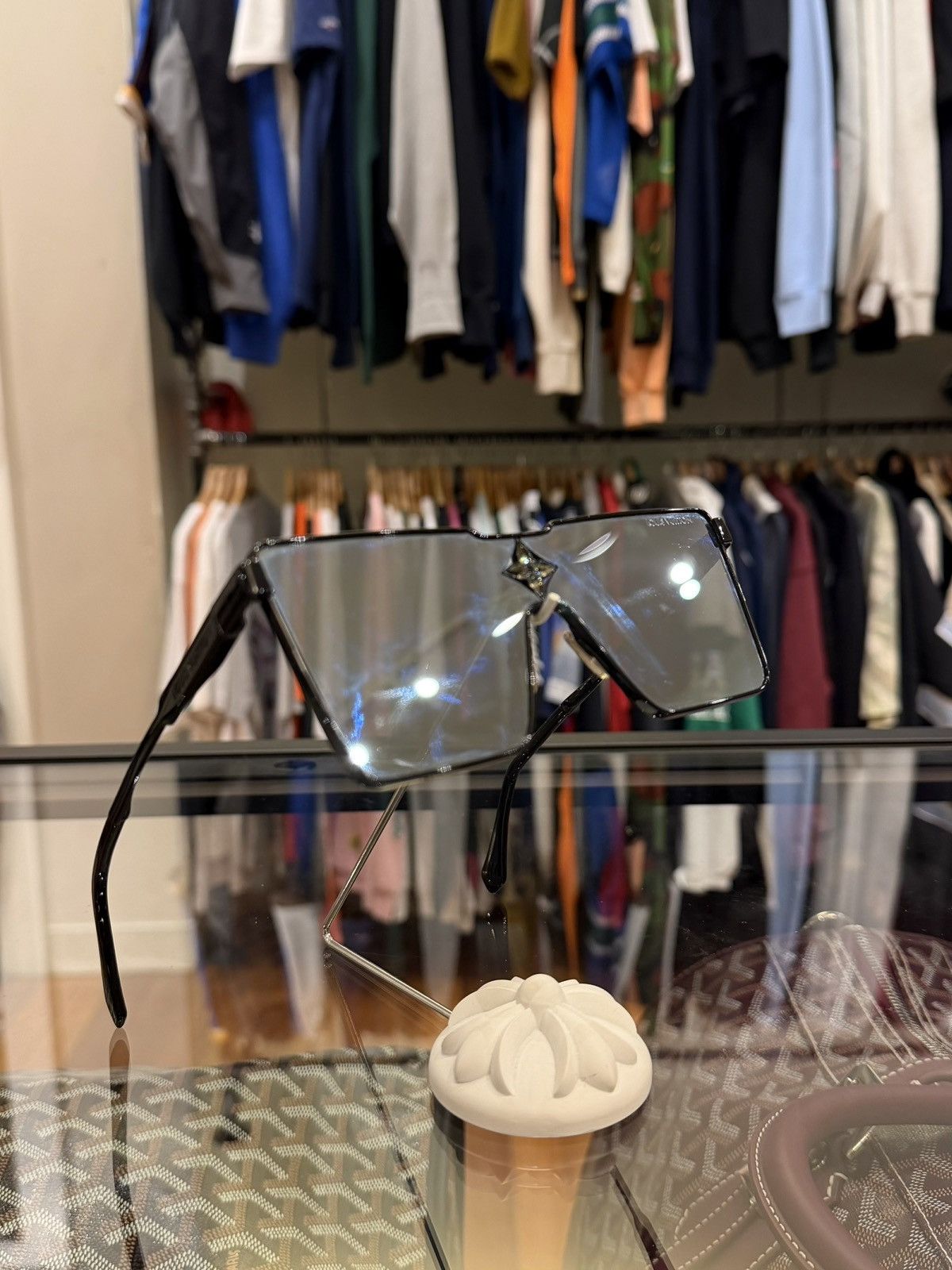 Louis Vuitton Louis Vuitton Cyclone Sunglasses - Black Size ONE SIZE - 1 Thumbnail