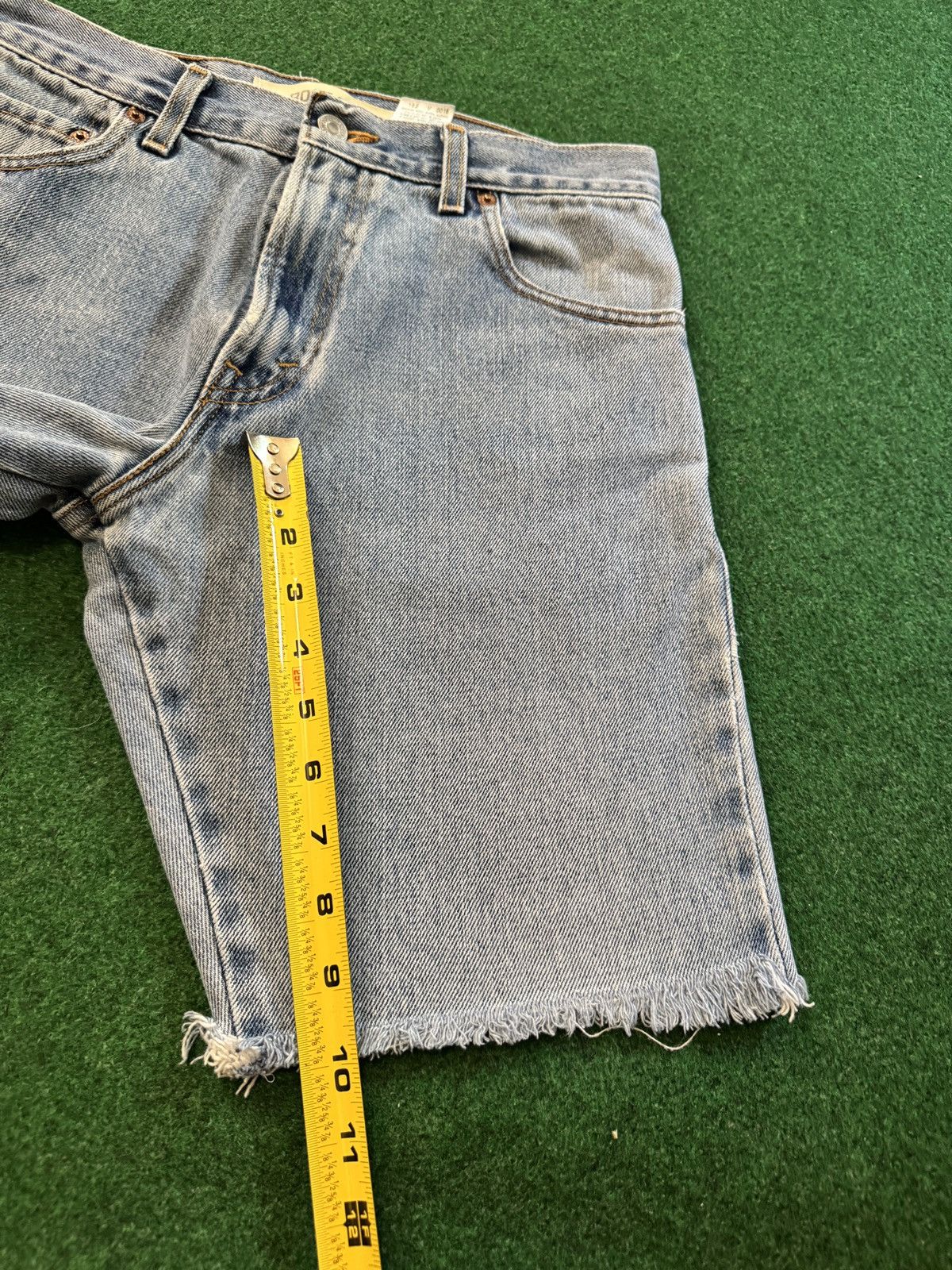 Levi's Vintage Clothing Vintage Y2K Levi’s 517 Cutoff Jorts Grunge PunK Denim Shorts Size US 30 / EU 46 - 7 Thumbnail