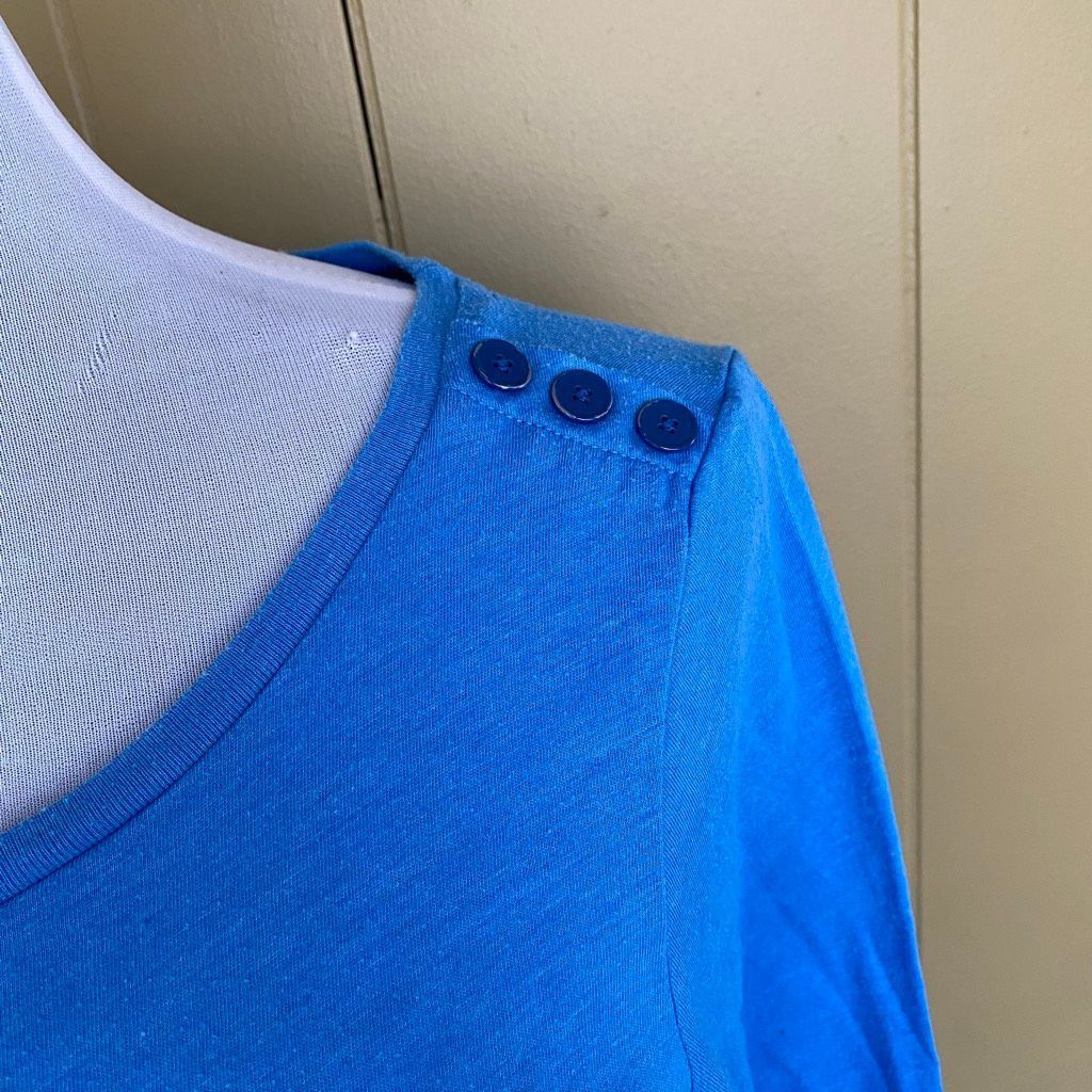 Gap Gap women S scoopneck longsleeve top e/decorative button sho Size S / US 4 / IT 40 - 2 Thumbnail