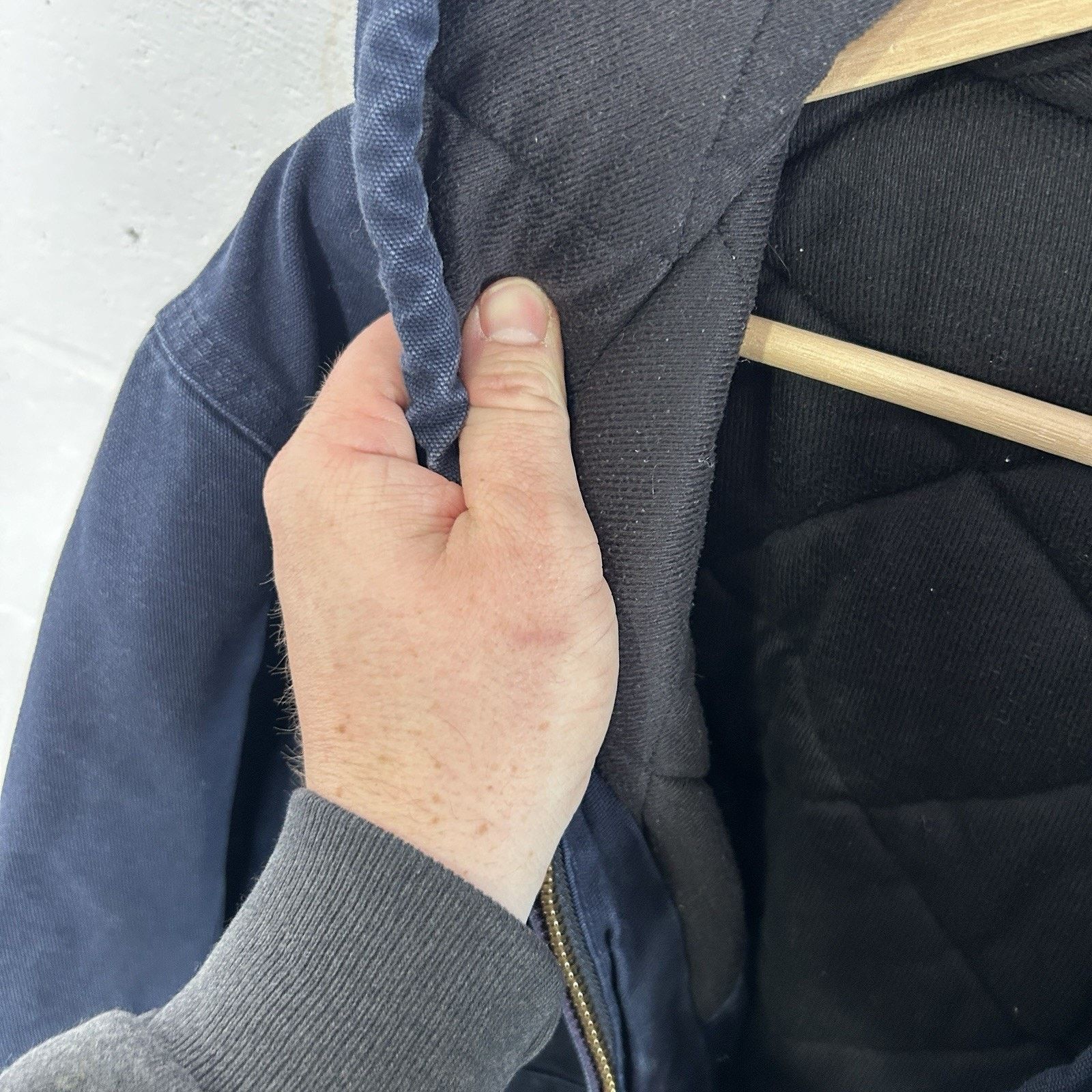Carhartt Carhartt Quilted Hooded Active Jacket “Dark Navy” J140 DNY Size US L / EU 52-54 / 3 - 12 Thumbnail
