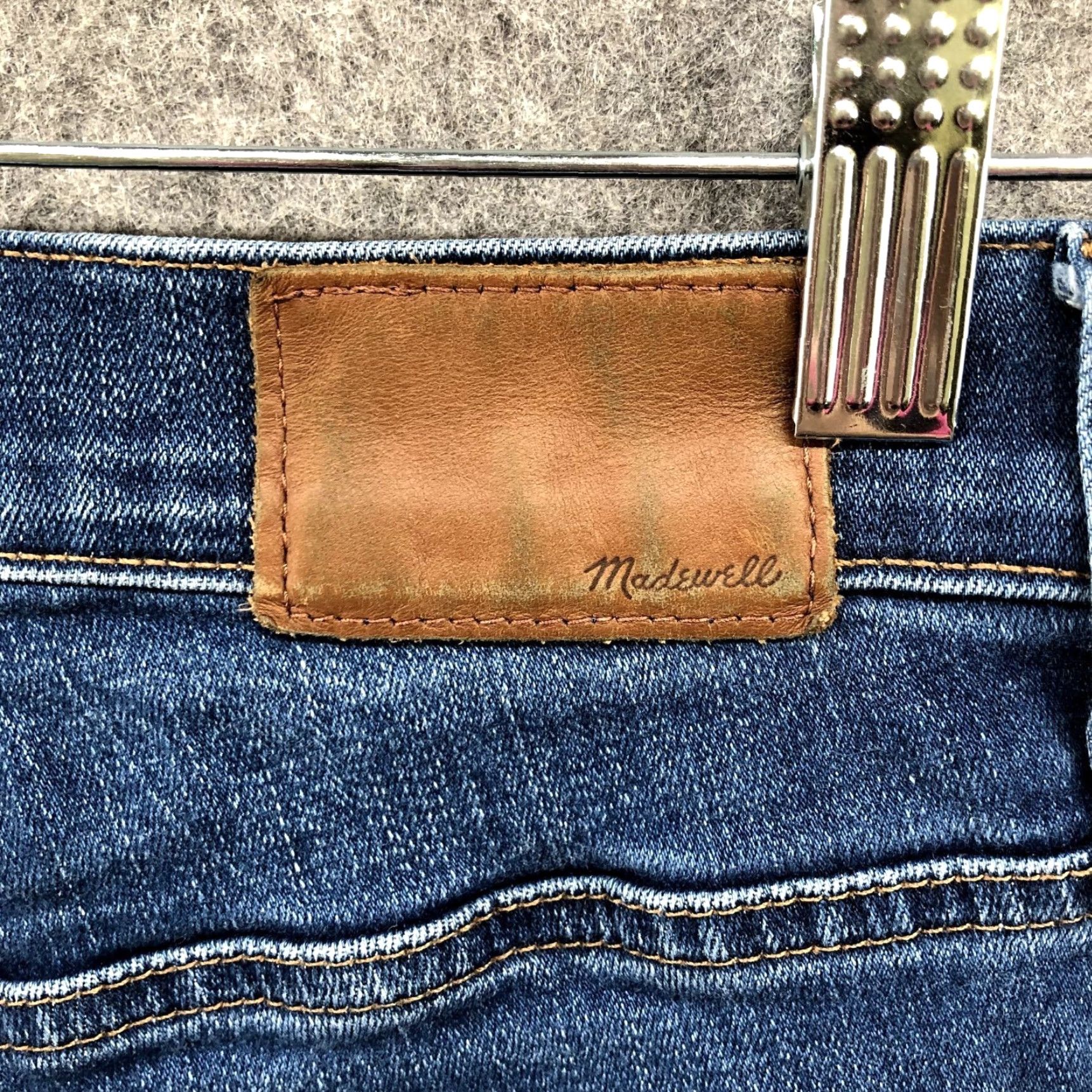 Madewell Madewell Roadtripper Jeans Womens 26 Blue Skinny Mid Rise Medium Wash Skinny Denim Jeans Slim Fit 5-Pocket Stretch Womens Regular Tailored N/A Size 26" / US 2 / IT 38 - 7 Thumbnail