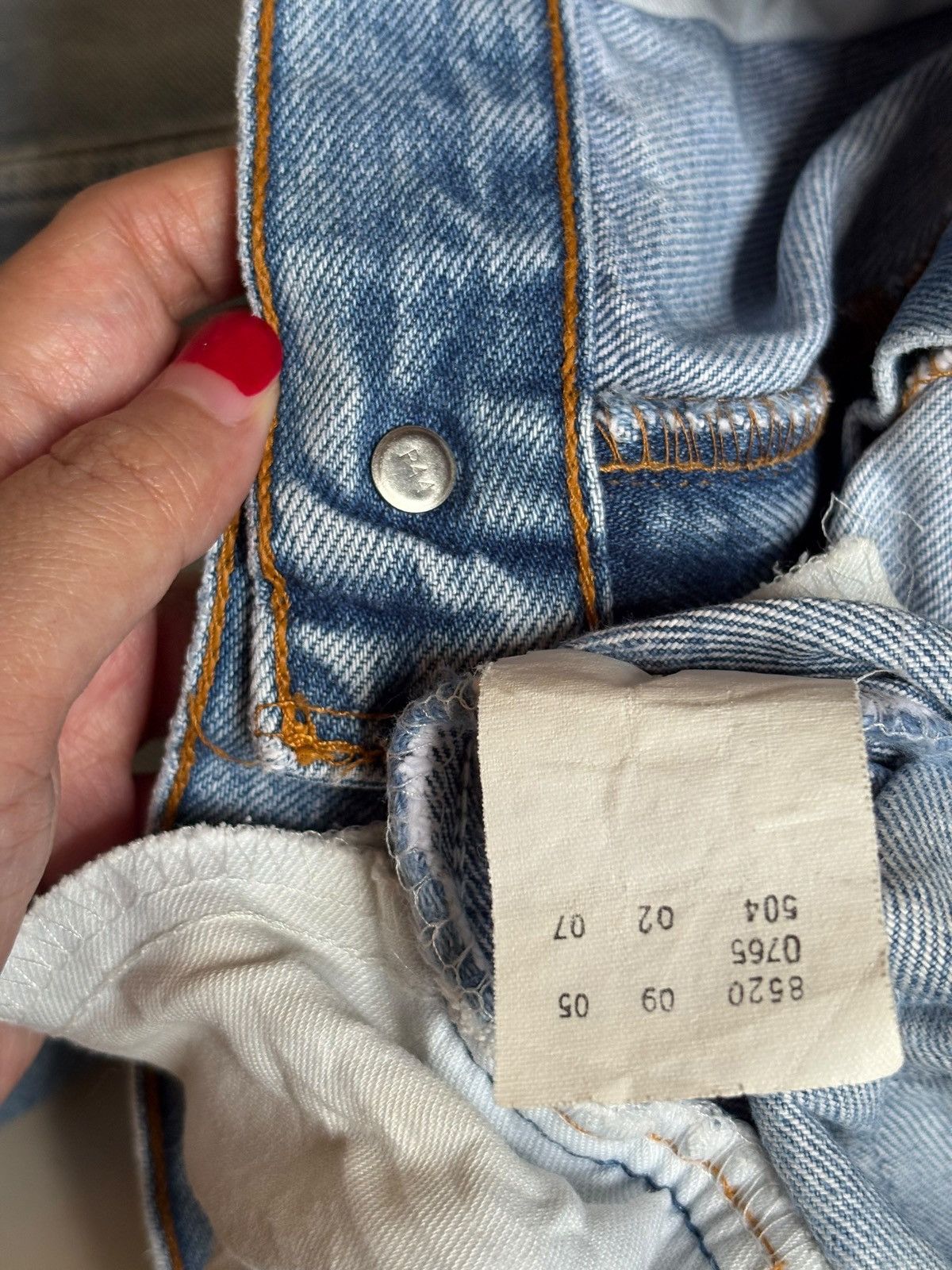 Levi's Vintage 90s Levis 504 Faded Wash Distressed Loose Jeans Size US 35 - 10 Thumbnail
