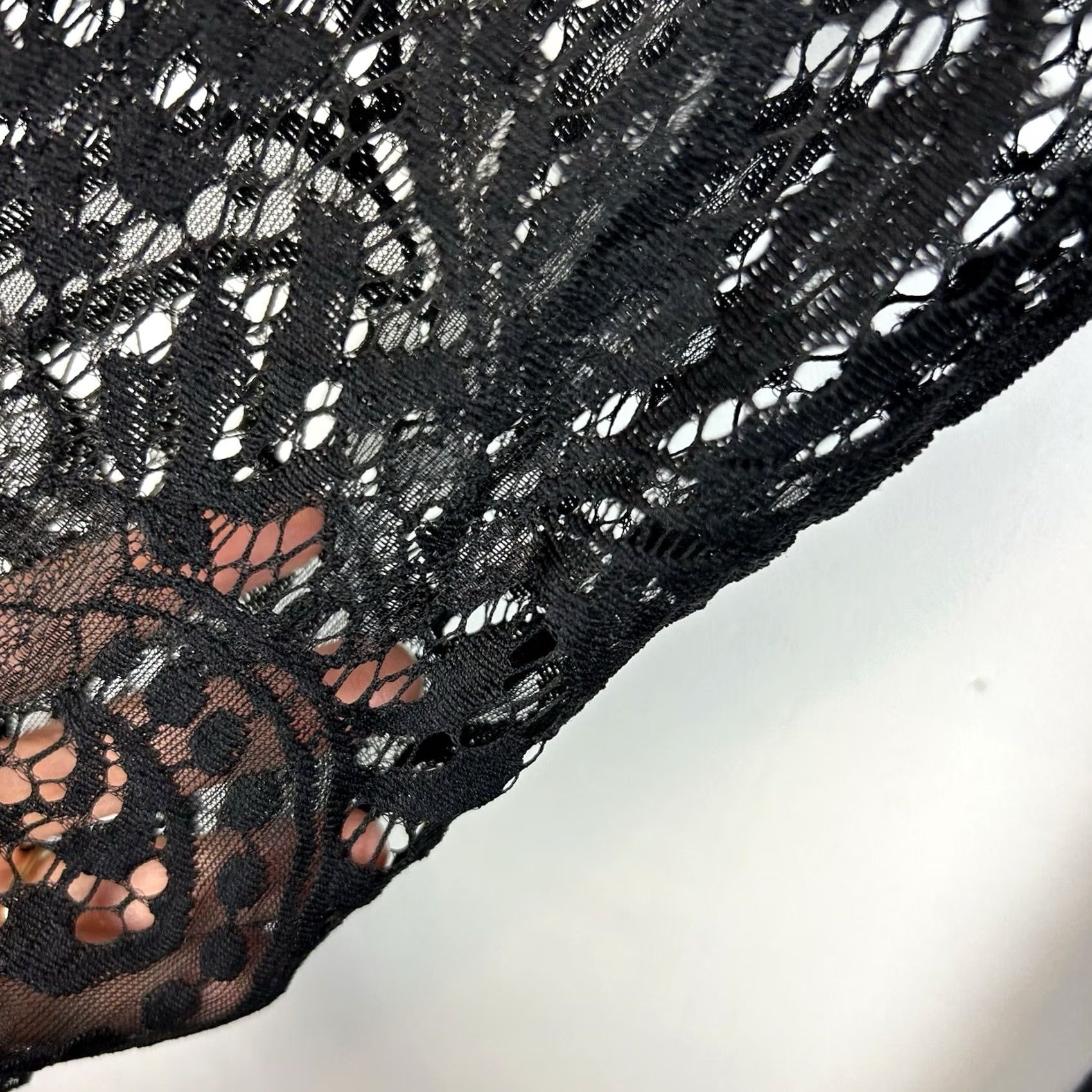 Vintage Adiva Black Lace Blouse Womens M Long Sleeve Flutter Sheer Boat Neck Size M / US 6-8 / IT 42-44 - 4 Thumbnail