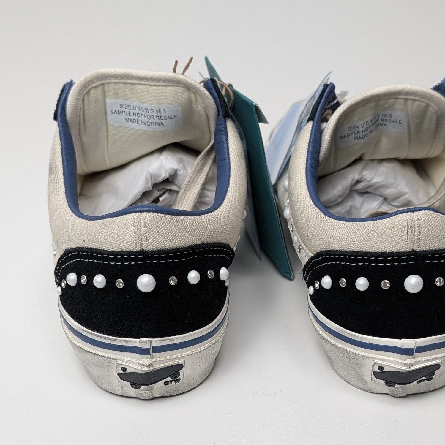 Satoshi Nakamoto × Vans Satoshi Nakamoto x Vans Skool SAMPLE SZ 9 Pearlized marsh Size US 9 / EU 42 - 10 Thumbnail