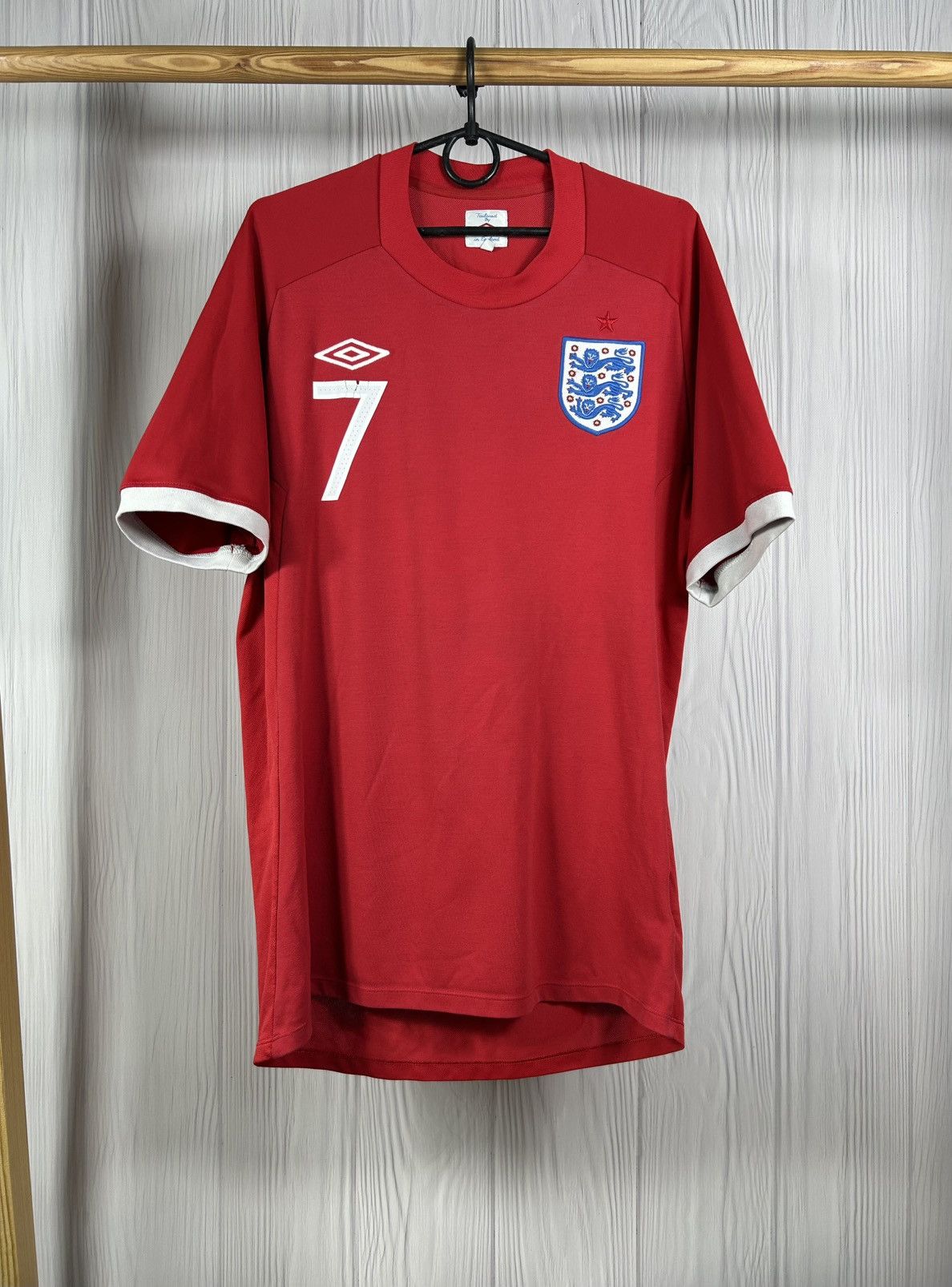 Umbro England Beckham Soccer Jersey 2010 Umbro Away Shirt Size 40 Size US M / EU 48-50 / 2 - 1 Thumbnail