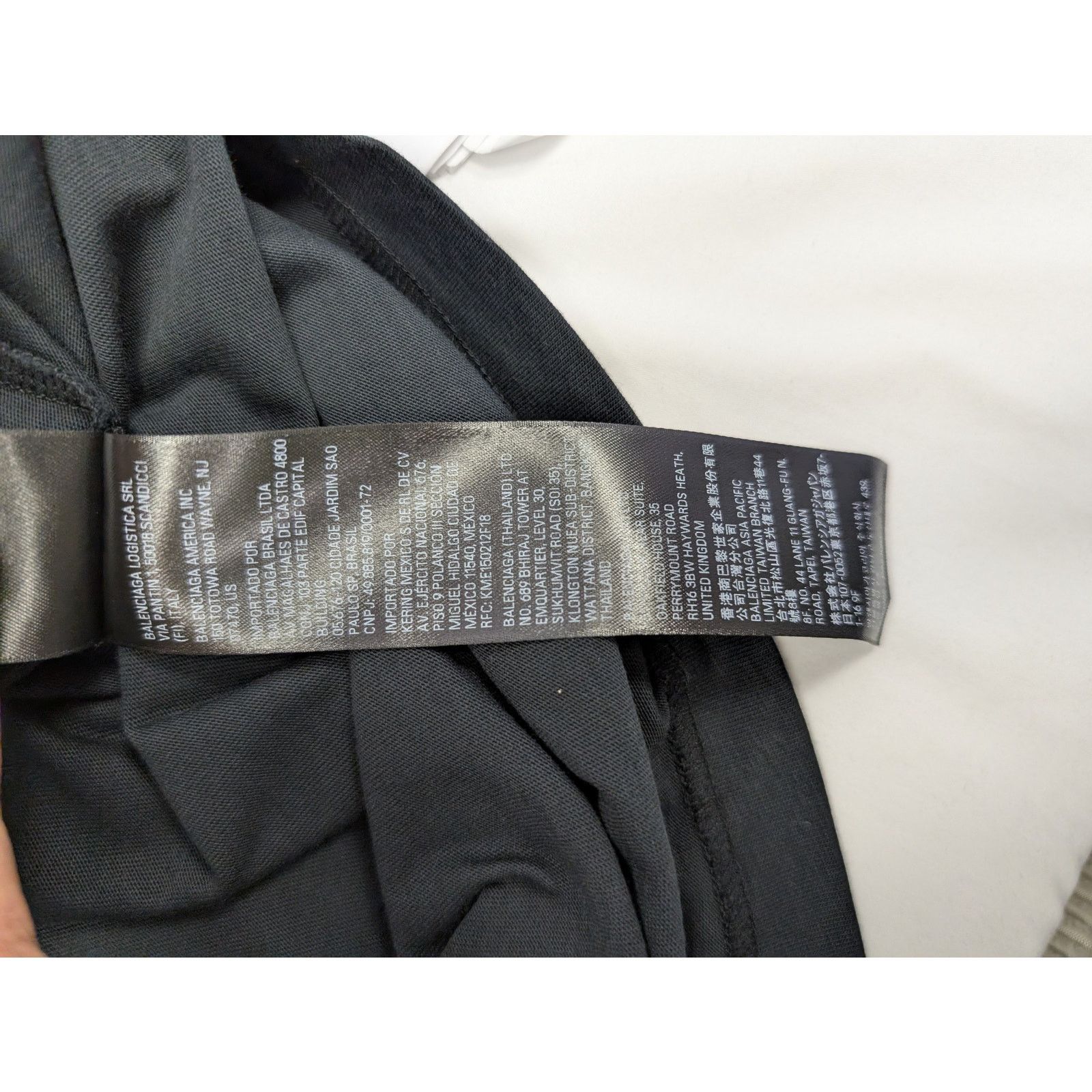 Balenciaga o1rshd1 Need for Speed Long Sleeve Large Fit T-Shirt Black Size US M / EU 48-50 / 2 - 21 Thumbnail