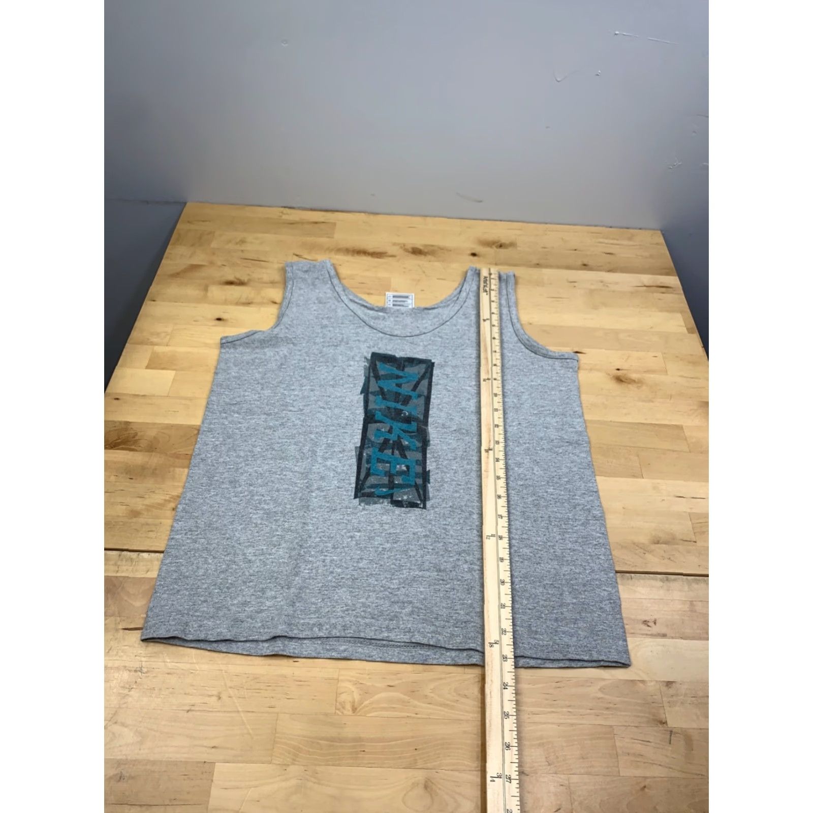 Nike VINTAGE Nike Tank Top Mens M Gray 90s USA Activewear Sleeveless Logo Shirt Size US M / EU 48-50 / 2 - 4 Thumbnail