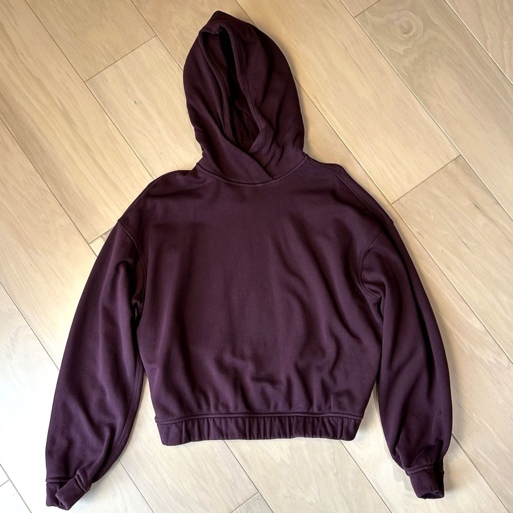 Lululemon VINTAGE Lululemon Relaxed Cropped Hoodie Cassis Women’s M Cassis Burgundy Hoodie Womens M Cassis Burgundy Athletic Athleisure Pullover Size M / US 6-8 / IT 42-44 - 2 Thumbnail