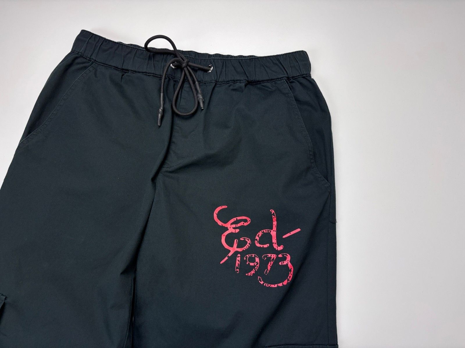 Ed Hardy Womens Ed Hardy x Urban Outfitters Cargo Pants Black Size XS Size 28" / US 6 / IT 42 - 3 Thumbnail
