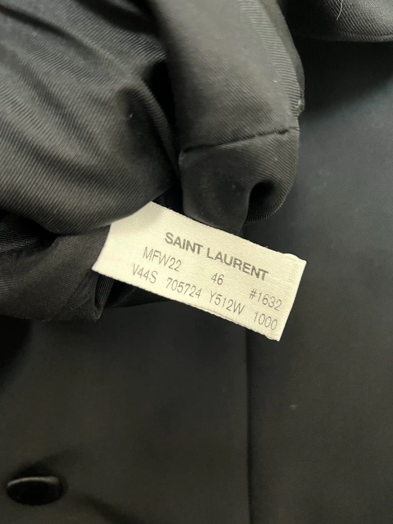 Saint Laurent Paris Saint Laurent Paris Fall/Winter 22 satin gun-lapel double-b Size 46R - 5 Thumbnail