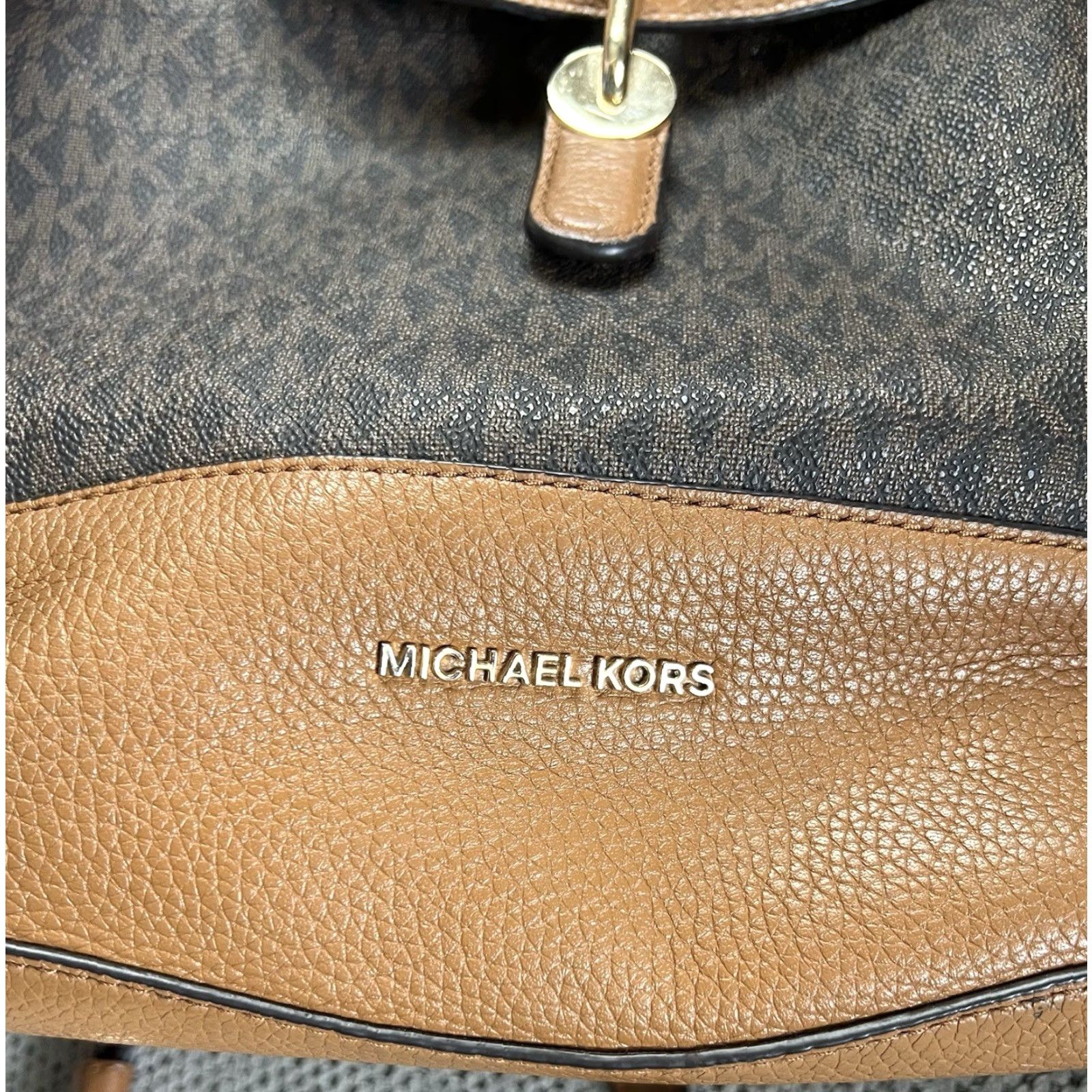 Vintage Michael Kors Raven Purse Backpack Monogram Brown Pebble Leather Medium Women Backpack Size ONE SIZE - 5 Thumbnail