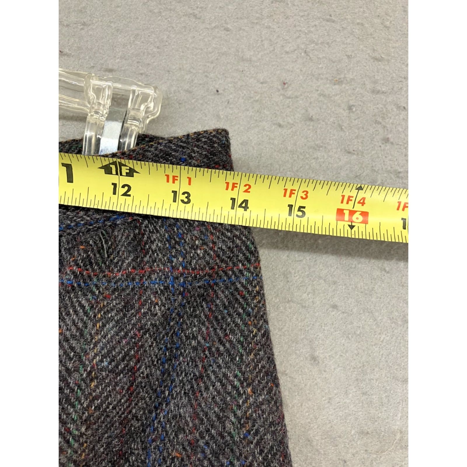 Vintage Vintage Boston Traveler Women's Midi Wool Skirt Plaid Lined 80s 90s Gray Slim Fit Size 28" / US 6 / IT 42 - 3 Thumbnail