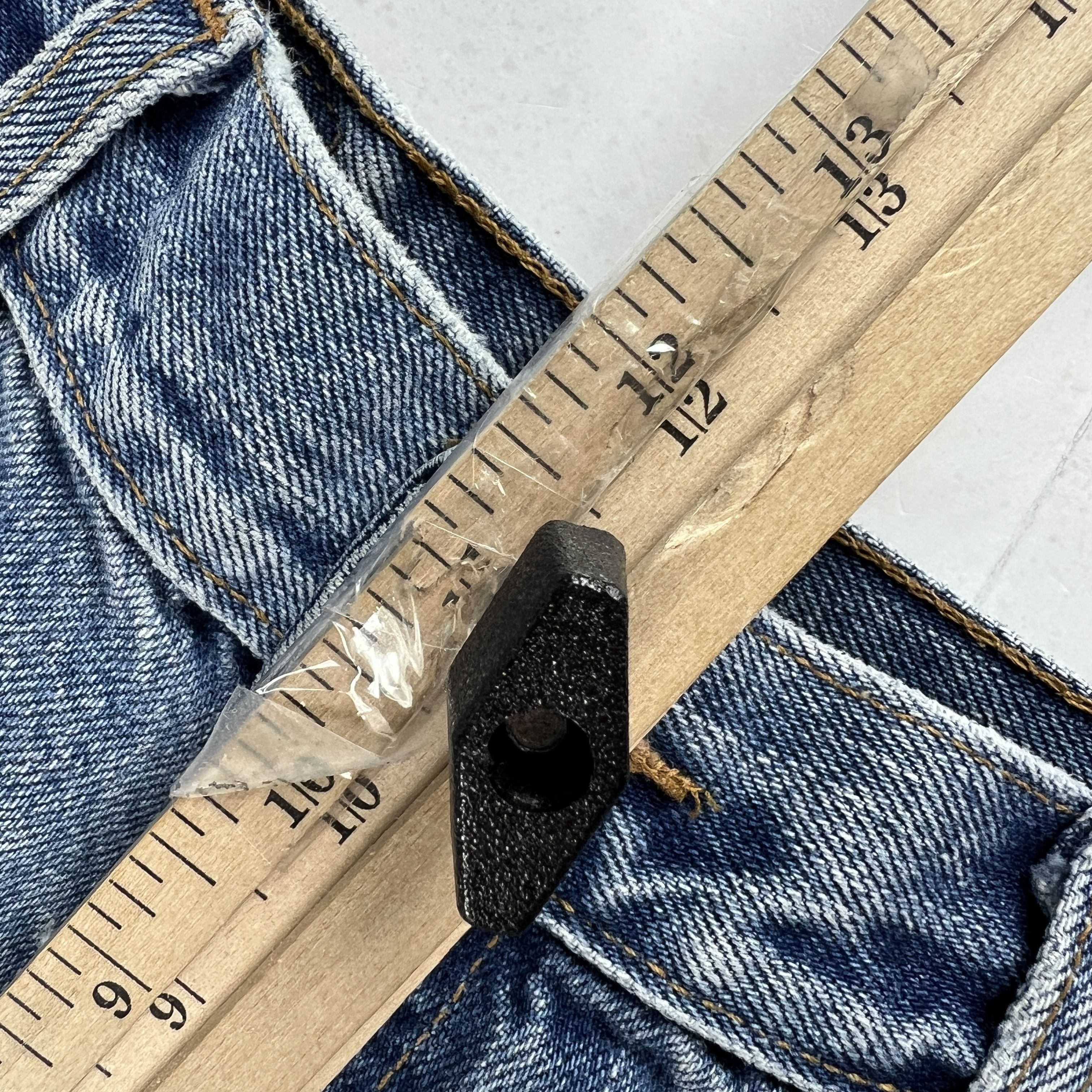 Levi's × Vintage Y2K Levi's Jeans Shorts 560 Loose Faded Cut Off Denim Jorts Size US 31 - 20 Thumbnail