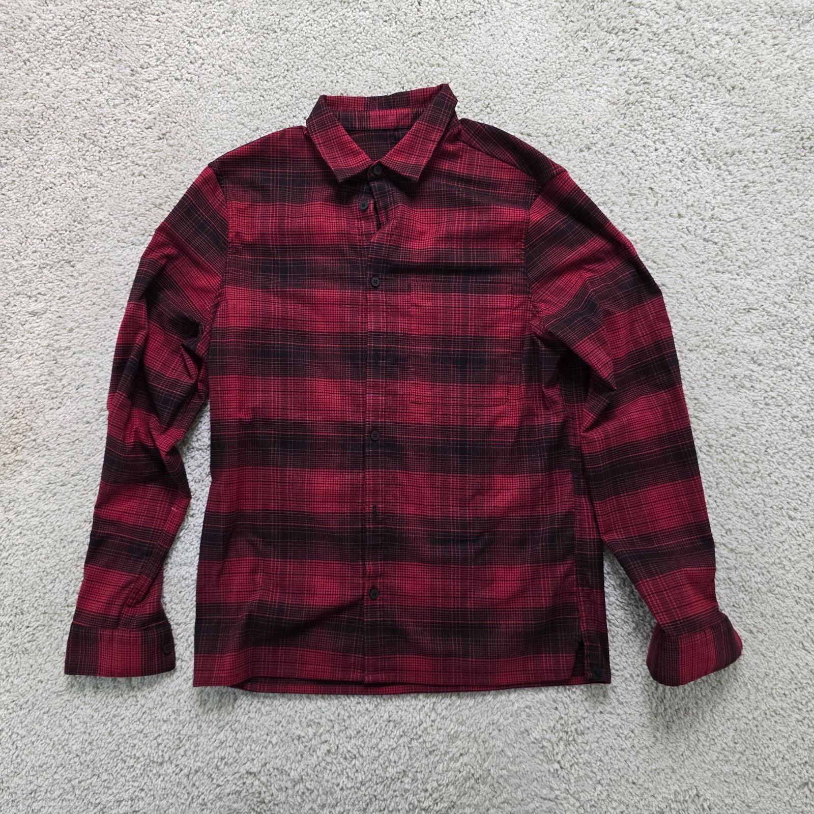 Lululemon Lululemon Mens Performance Flannel Lightweight Red Large L Size US L / EU 52-54 / 3 - 1 Thumbnail