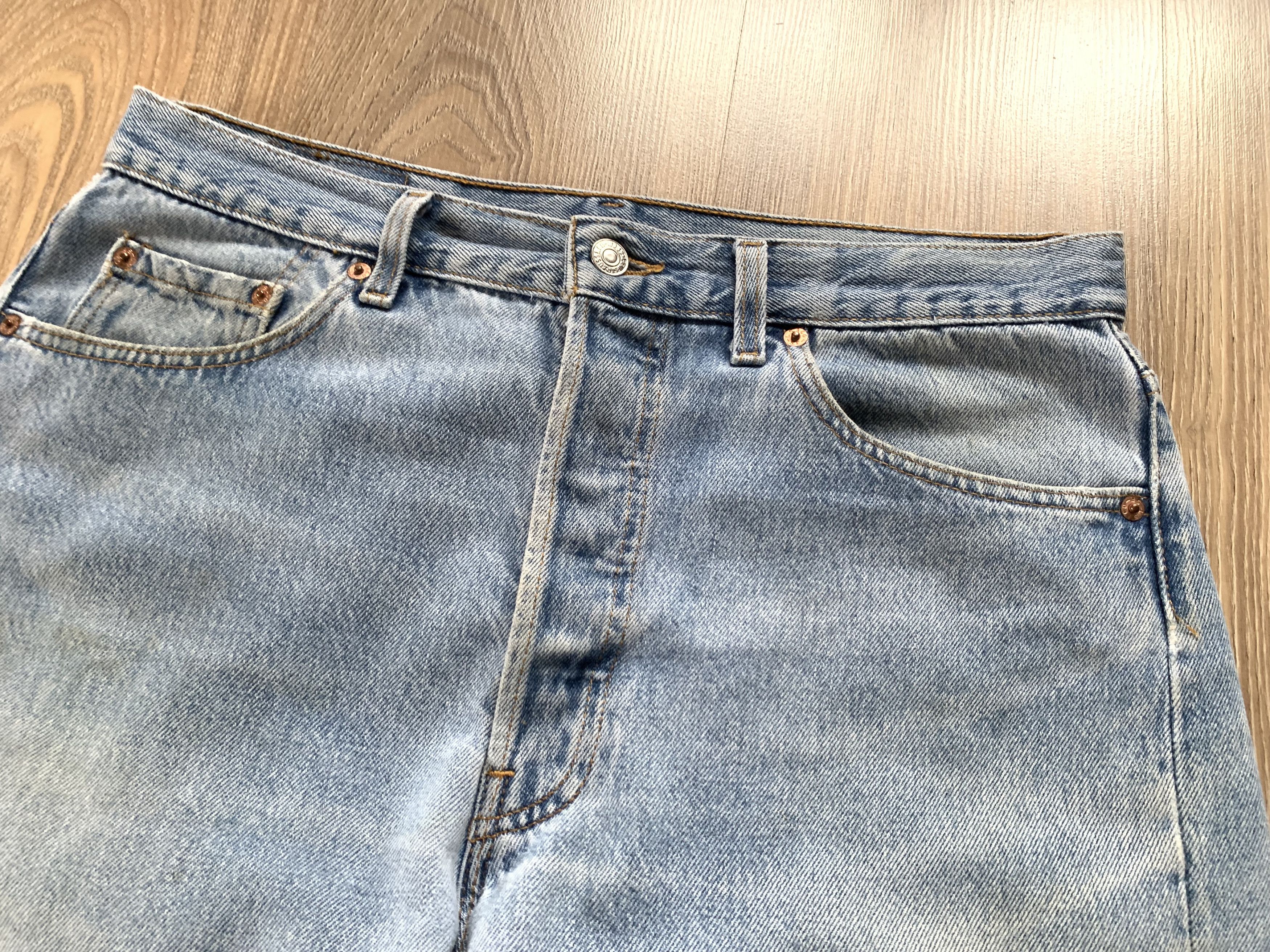 Levi's Vintage Clothing Vintage Levi’s 501 Made in USA Light Wash Jeans Size US 34 / EU 50 - 4 Thumbnail
