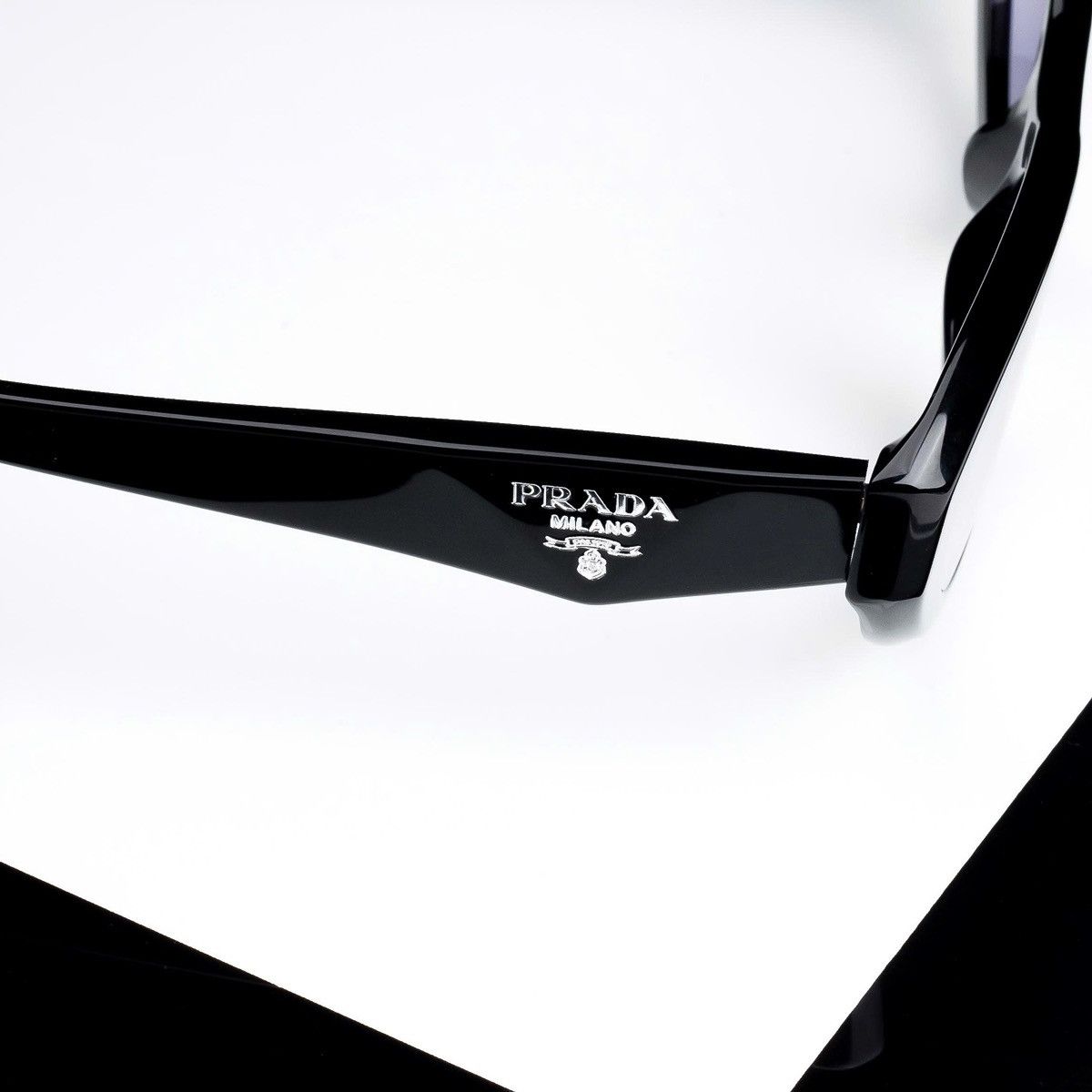 Prada PRADA 0PR 26ZS 16K40J SUNGLASSES Size ONE SIZE - 2 Thumbnail