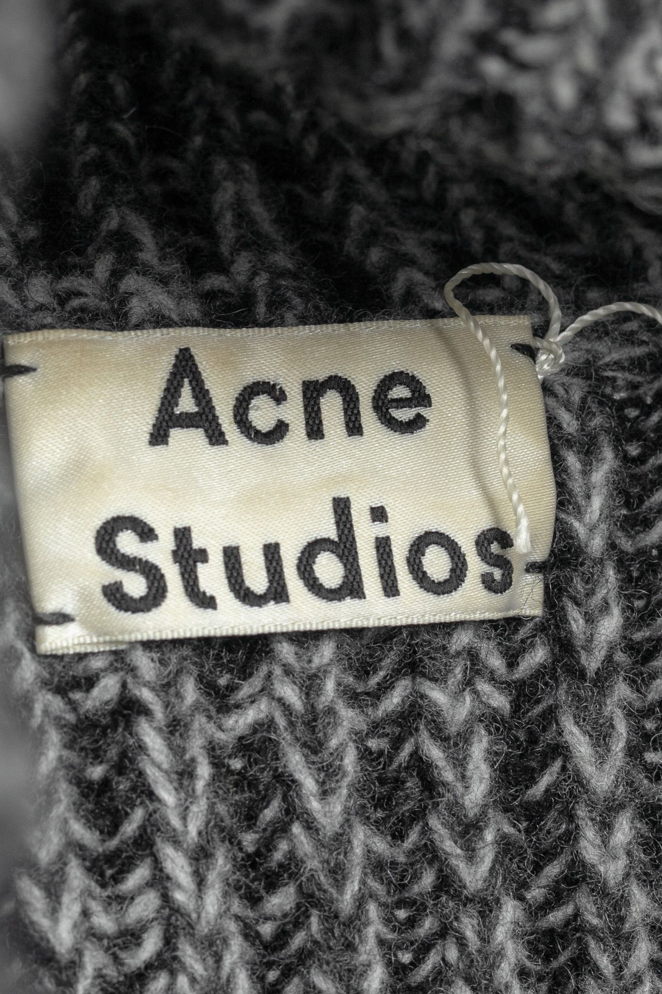 Acne Studios Acne Studios Grey Wool Ribbed Turtleneck Sweater Size S / US 4 / IT 40 - 8 Thumbnail