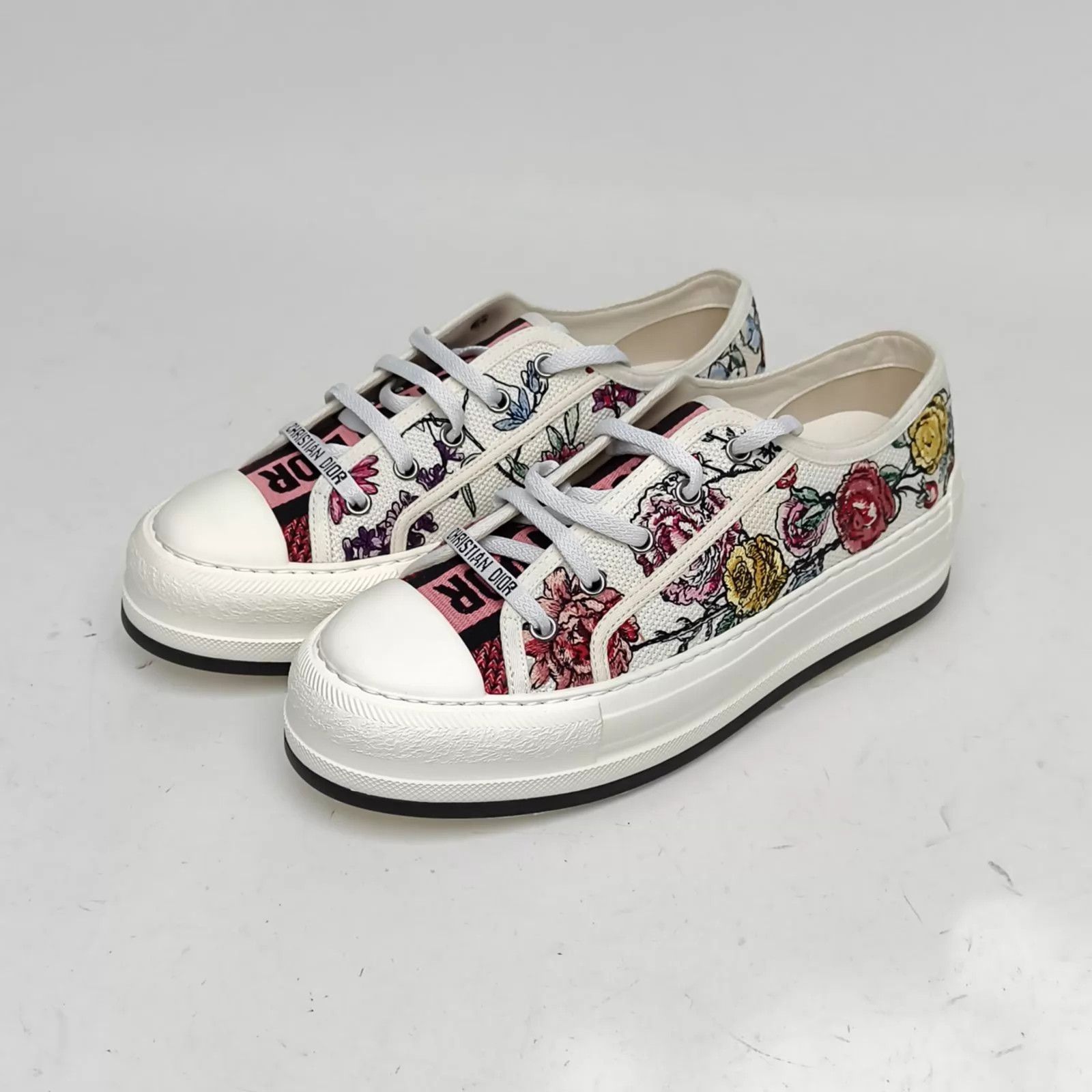 Dior Dior Sneaker 39.5 Size US 9 / IT 39 - 1 Thumbnail