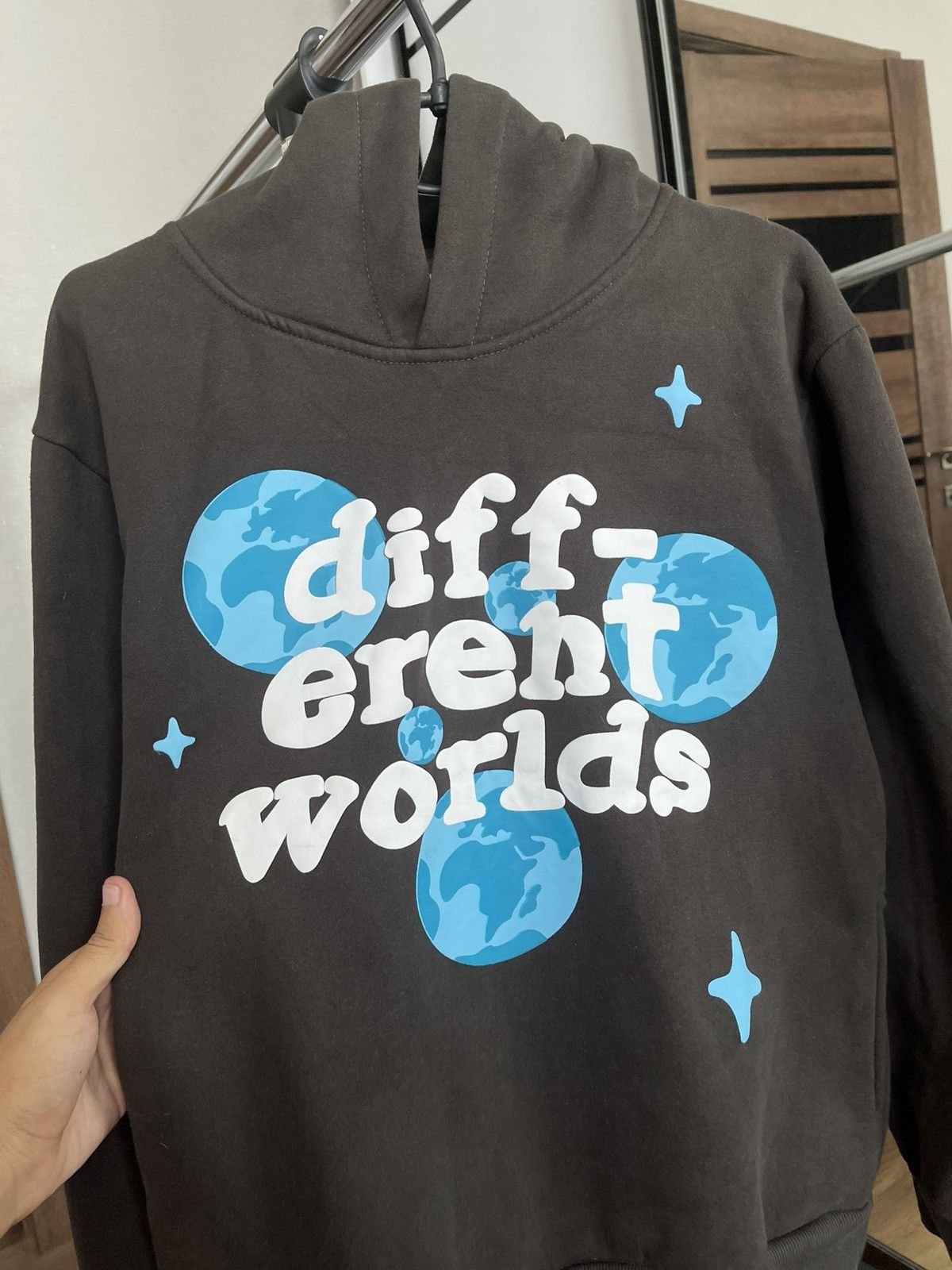Other Different Worlds Hoodie Pullover Size US M / EU 48-50 / 2 - 5 Thumbnail