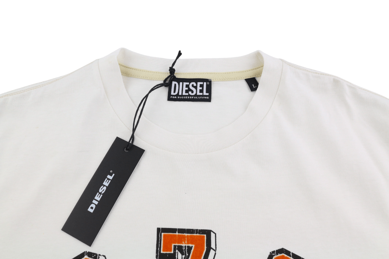 Diesel T-DIEGOR-E11 L Short Sleeve Logo Tee 40261 Size US L / EU 52-54 / 3 - 4 Thumbnail