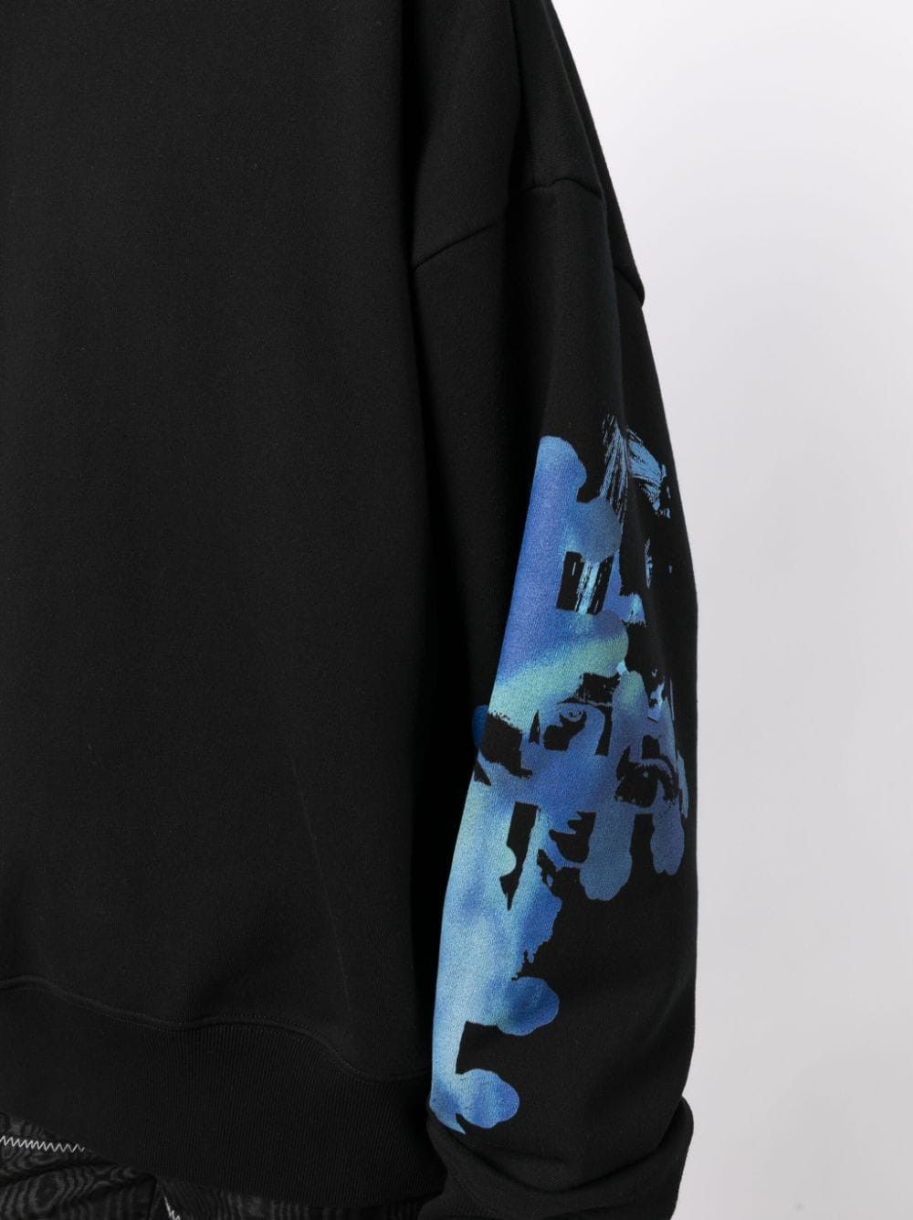 WE11DONE o1mris0824 Gothic Print Hoodie in Black Size US M / EU 48-50 / 2 - 8 Thumbnail