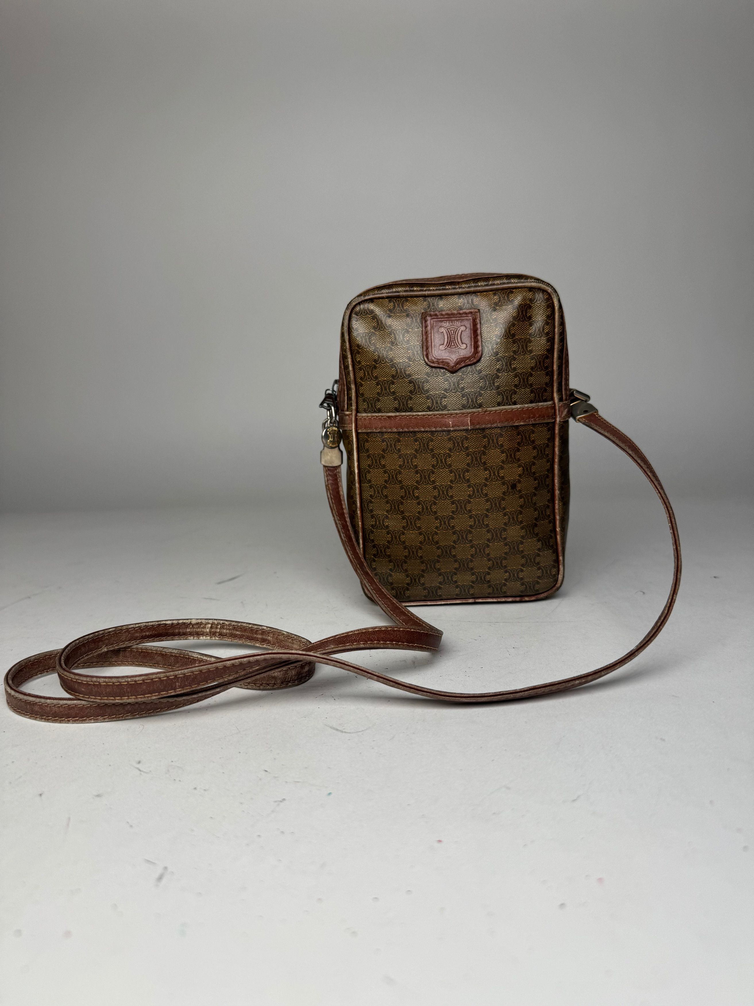 Celine Vintage Paris Patent Leather Monogram Messenger Bag Khaki Br Size ONE SIZE - 1 Thumbnail
