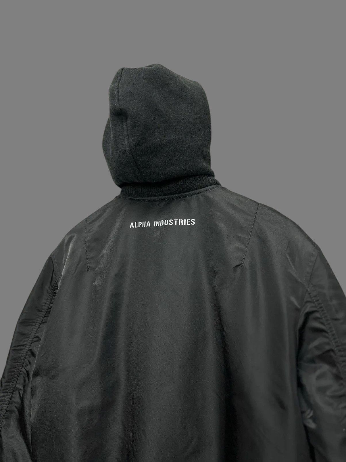 Vintage Alpha Industries Black Bomber Jacket Military Flight Style Size US L / EU 52-54 / 3 - 16 Thumbnail