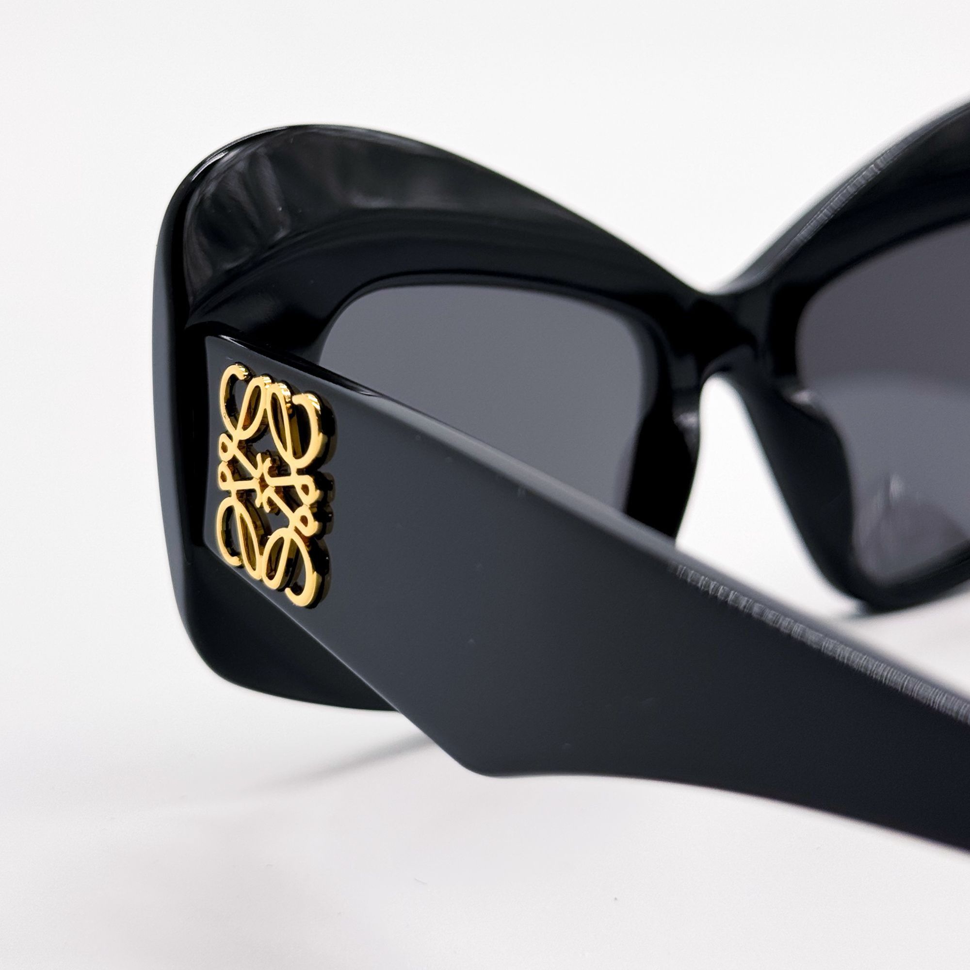 Loewe NEW LOEWE SUNGLASSES LW40128I 01A BLACK WOMEN EYEWEAR LOEWE Size ONE SIZE - 5 Thumbnail