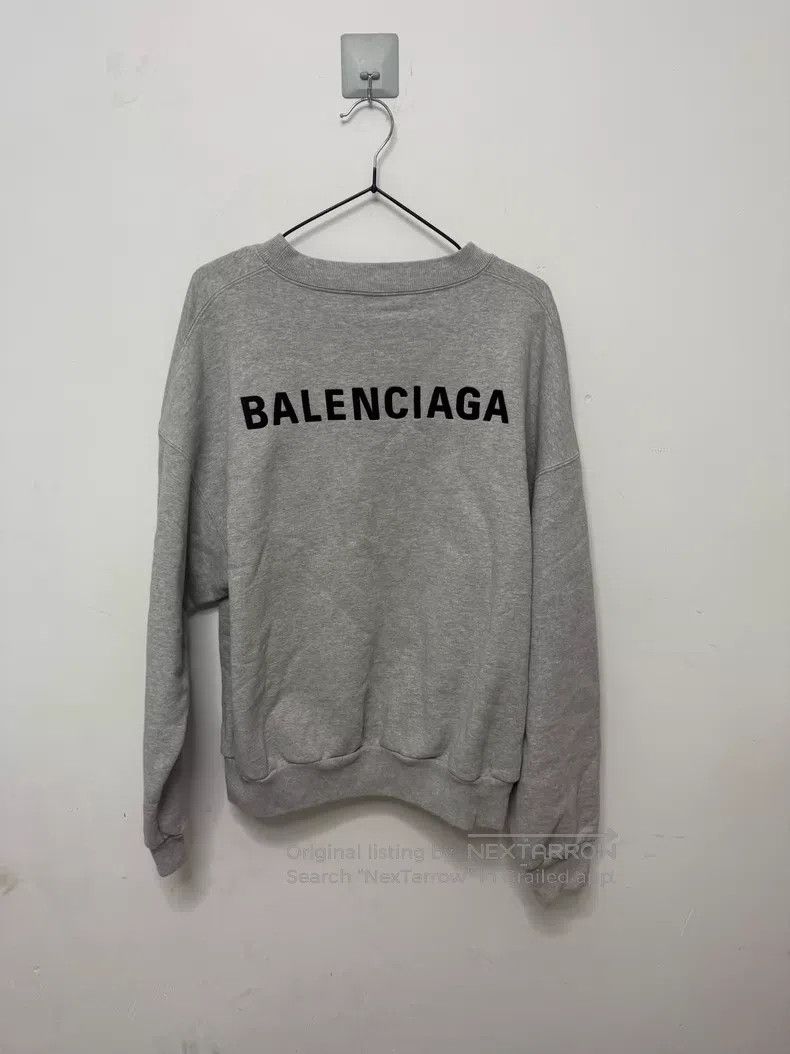 Balenciaga Balenciaga Gray Embroidered Big Logo Sweatshirt Size US S / EU 44-46 / 1 - 1 Thumbnail